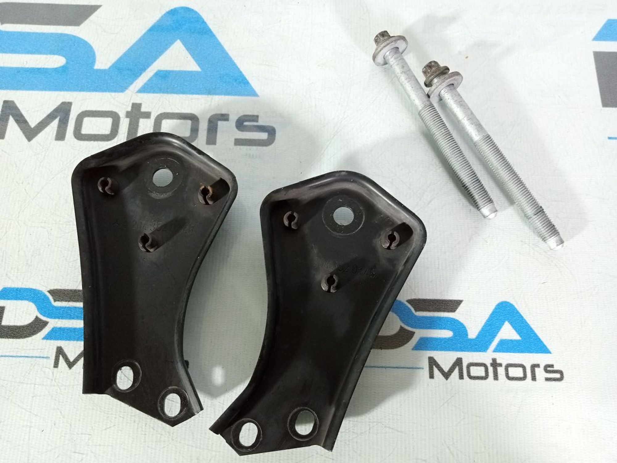 https://gcs.partsauto.market/rn-stockpro.appspot.com/thmbs/userImages/b7628e092085f1f91467af1afb6e7630/part/dfa31e80-b4c1-4a2e-8d1f-3d520b0b4344_1747212590100.jpg