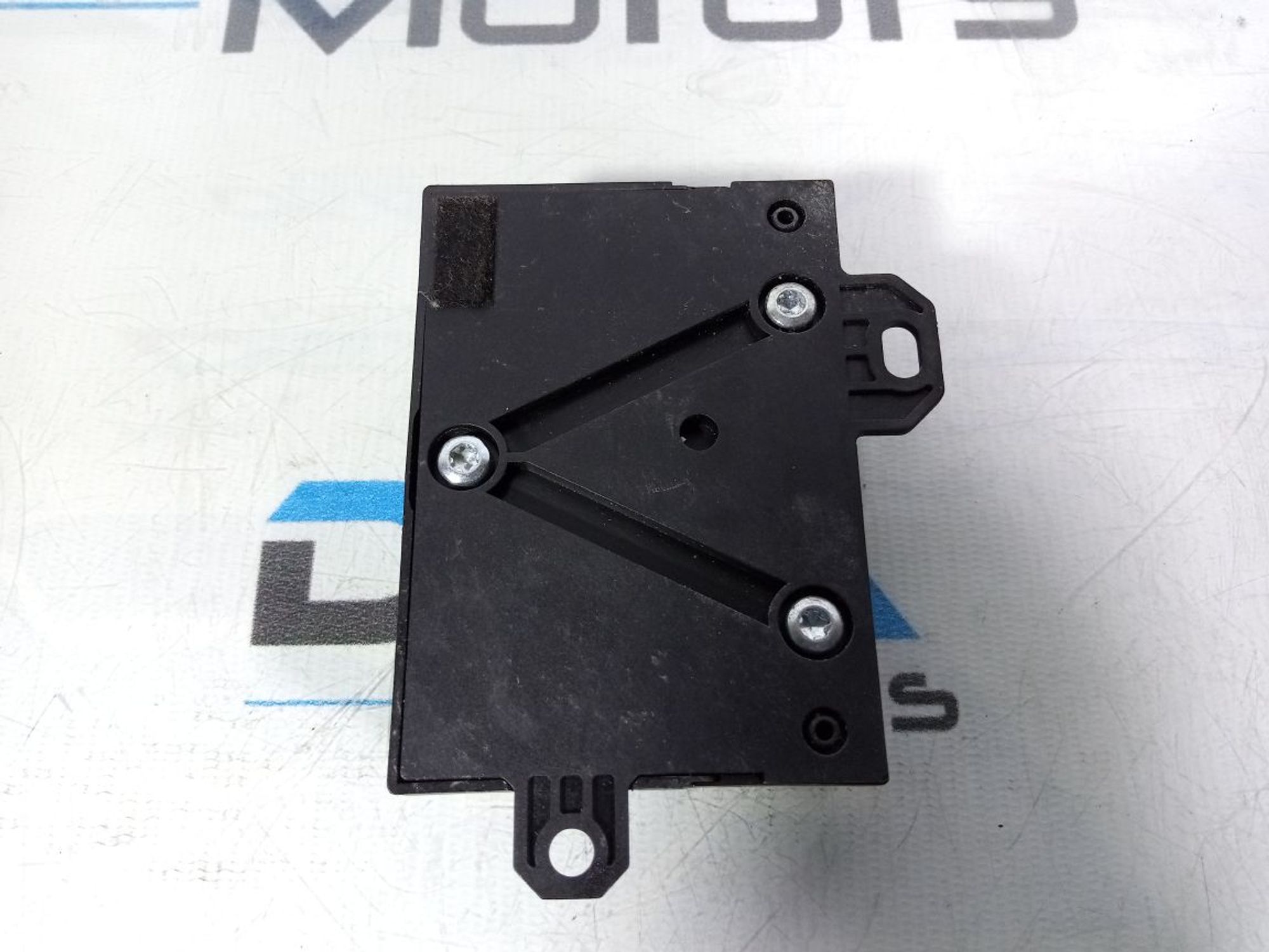 https://gcs.partsauto.market/rn-stockpro.appspot.com/thmbs/userImages/b7628e092085f1f91467af1afb6e7630/part/dfc93603-e85f-4ca1-8f2d-57d5ad07ae87_1742894474167.jpg