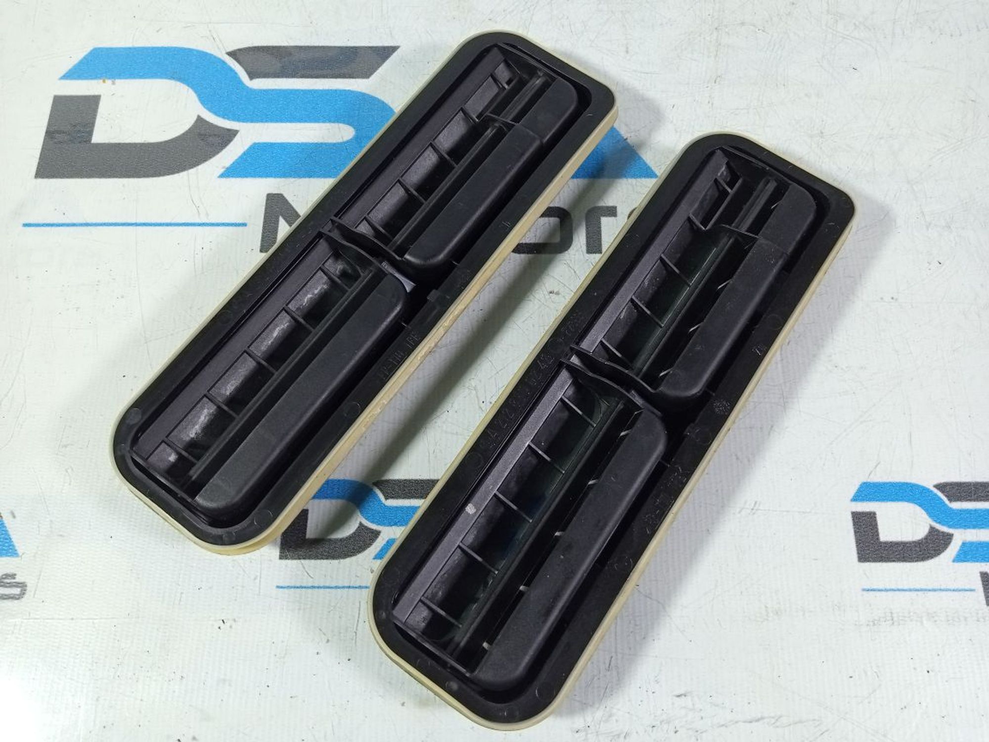 https://gcs.partsauto.market/rn-stockpro.appspot.com/thmbs/userImages/b7628e092085f1f91467af1afb6e7630/part/e0d602e6-5744-46ef-bf0a-d55b7afa1f08_1742374865645.jpg