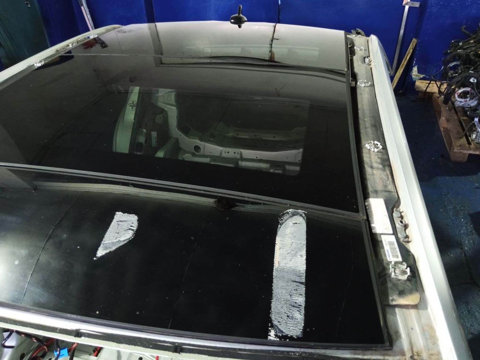 https://gcs.partsauto.market/rn-stockpro.appspot.com/thmbs/userImages/b7628e092085f1f91467af1afb6e7630/part/e1795264-0e21-498f-9191-e3f04266f8fe_1747740904073.jpg