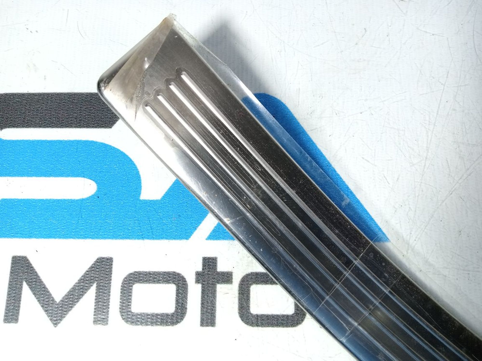 https://gcs.partsauto.market/rn-stockpro.appspot.com/thmbs/userImages/b7628e092085f1f91467af1afb6e7630/part/e2af7280-3889-4a23-b475-2121577262b9_1744898738573.jpg