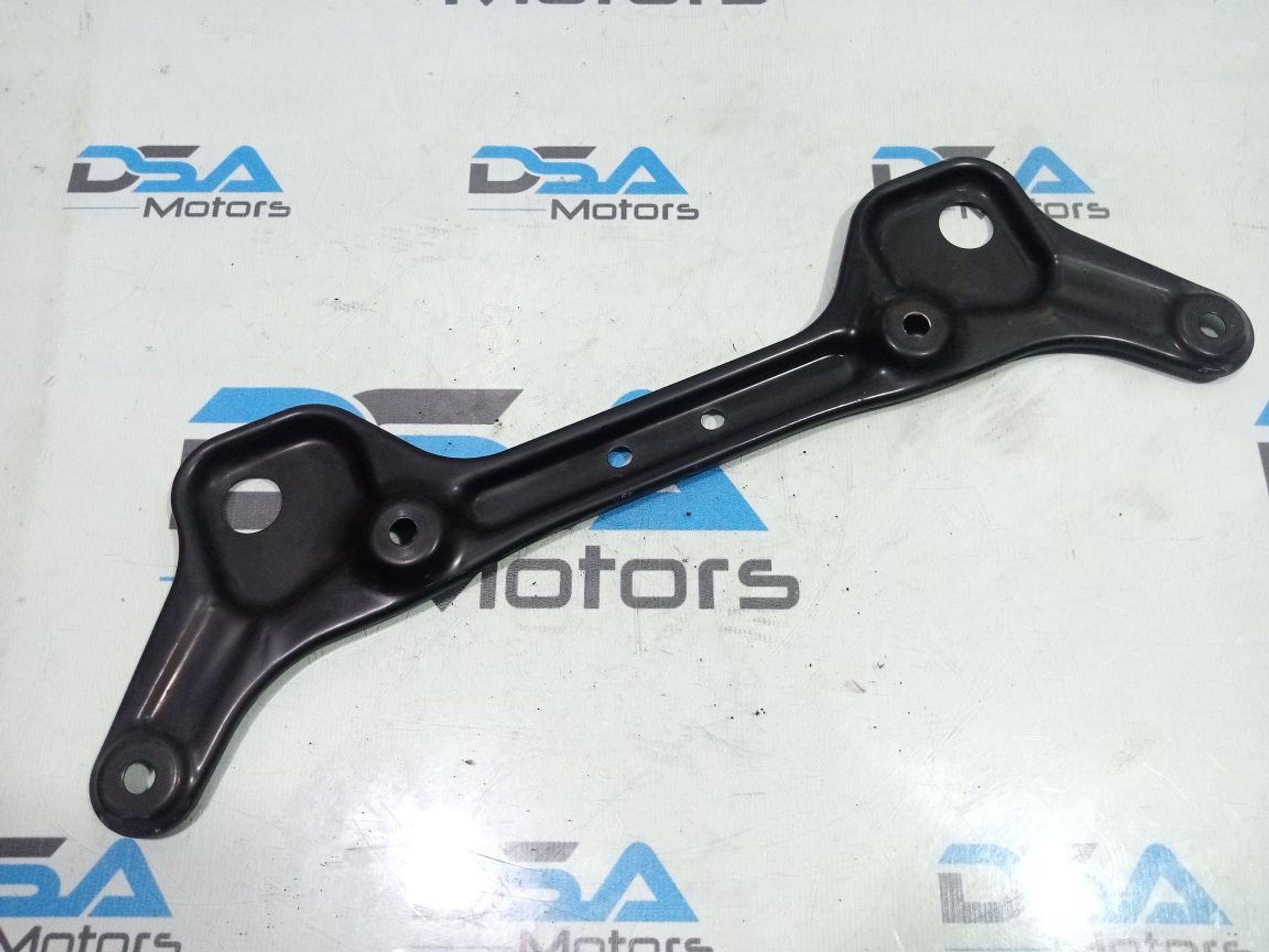 https://gcs.partsauto.market/rn-stockpro.appspot.com/thmbs/userImages/b7628e092085f1f91467af1afb6e7630/part/e2e091d2-35ce-4509-8c0e-d378082ccbbb_1748894625512.jpg