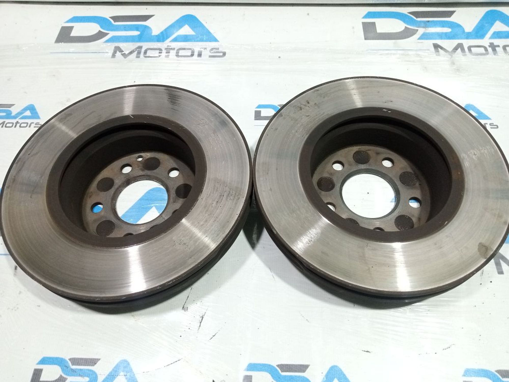 https://gcs.partsauto.market/rn-stockpro.appspot.com/thmbs/userImages/b7628e092085f1f91467af1afb6e7630/part/e4120882-509b-40af-bef8-0ad7d34e16b8_1749806253981.jpg