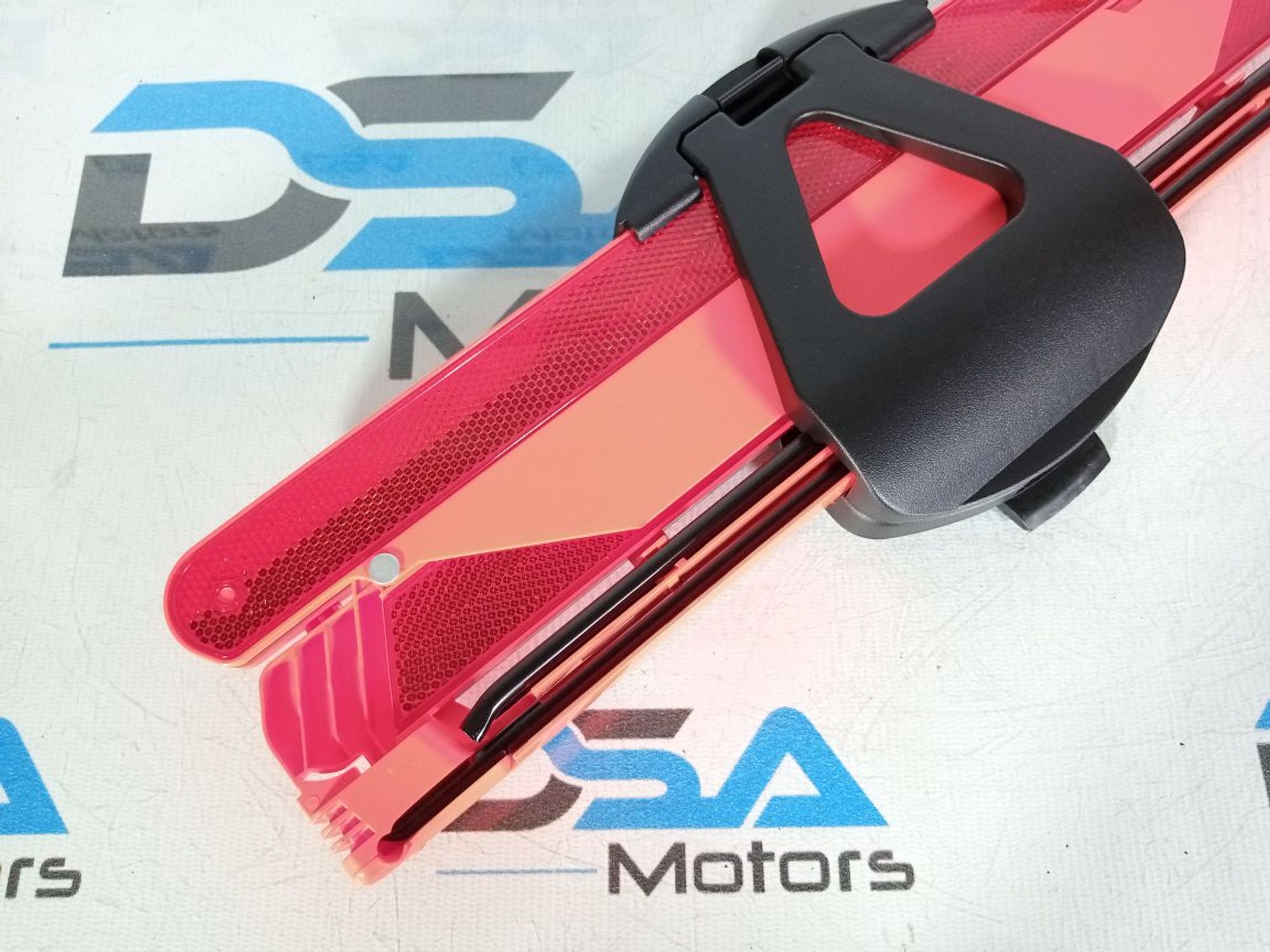 https://gcs.partsauto.market/rn-stockpro.appspot.com/thmbs/userImages/b7628e092085f1f91467af1afb6e7630/part/e4428208-91f0-4508-8ecf-42d1fe2f9425_1745406880773.jpg