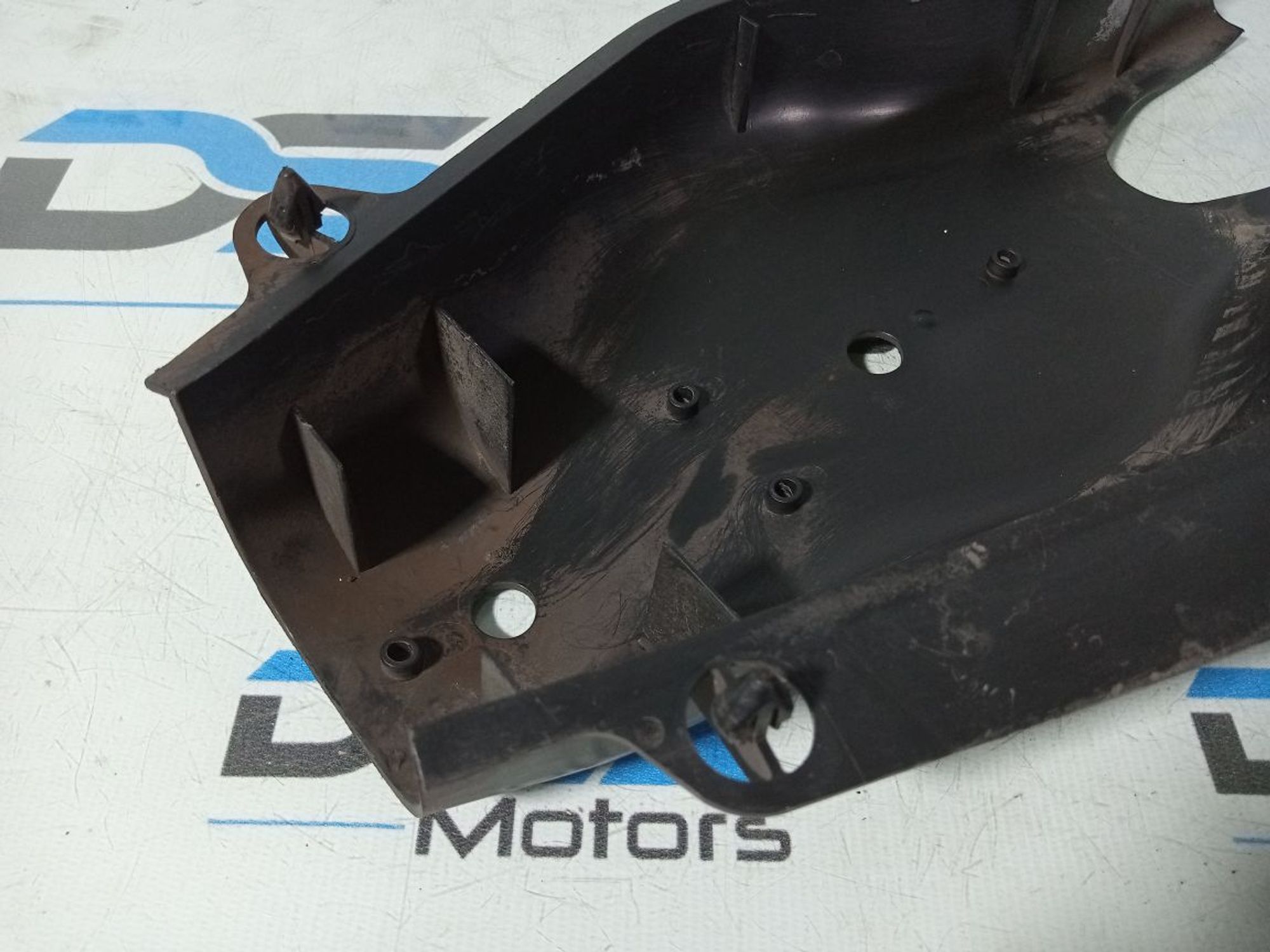 https://gcs.partsauto.market/rn-stockpro.appspot.com/thmbs/userImages/b7628e092085f1f91467af1afb6e7630/part/e584bf93-957d-4994-a48b-5e6d2b3333d0_1747469017208.jpg