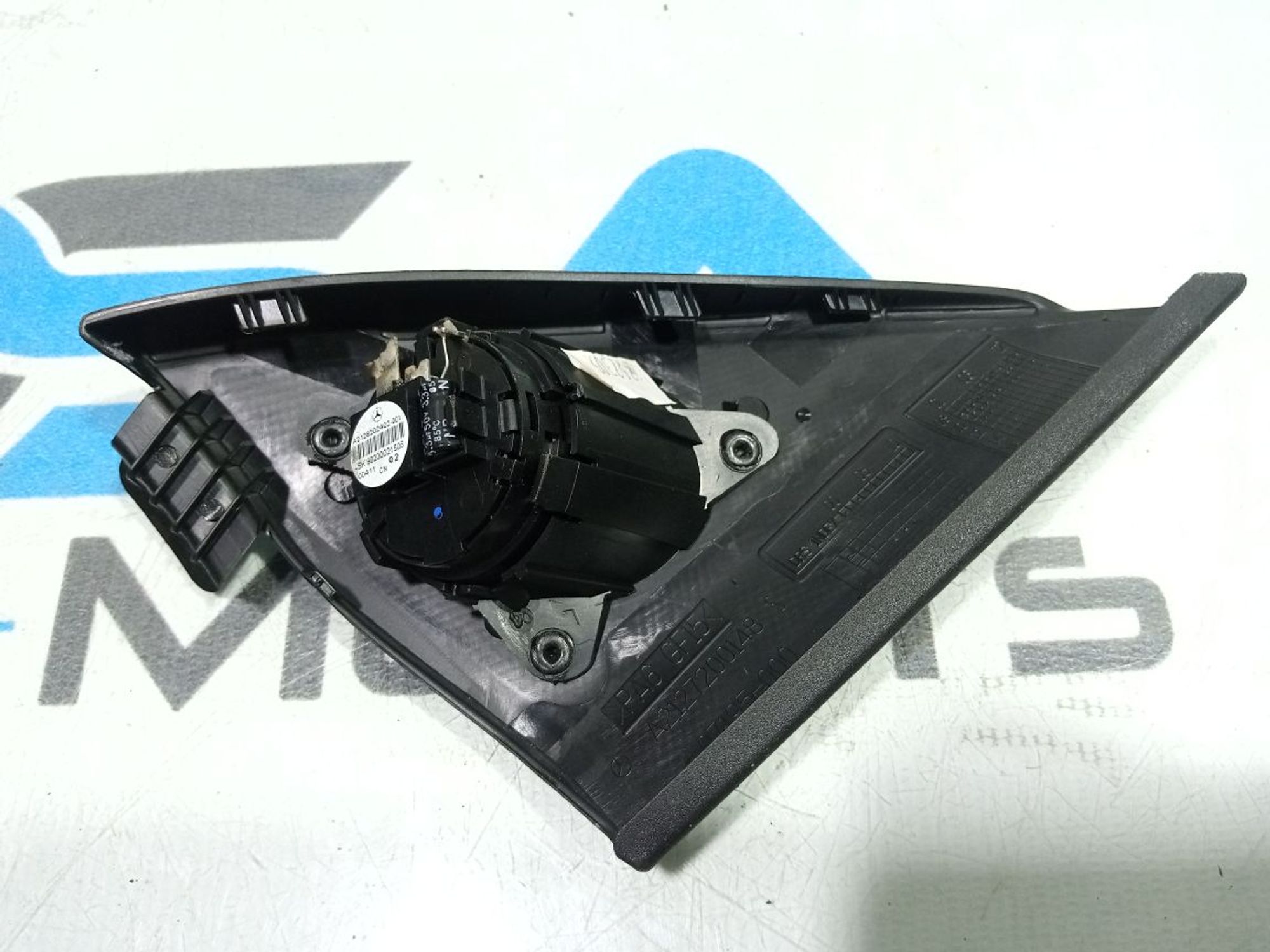 https://gcs.partsauto.market/rn-stockpro.appspot.com/thmbs/userImages/b7628e092085f1f91467af1afb6e7630/part/e6c9b287-b6e0-405d-b166-a2fa4b43edd5_1748623750151.jpg