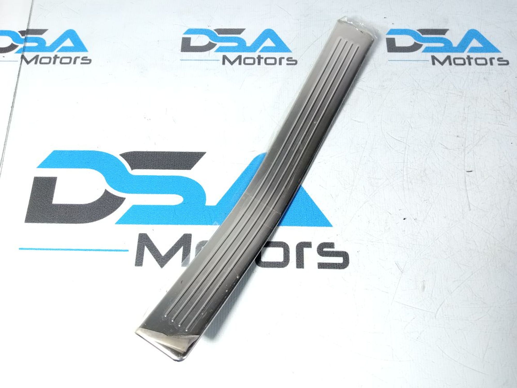 https://gcs.partsauto.market/rn-stockpro.appspot.com/thmbs/userImages/b7628e092085f1f91467af1afb6e7630/part/e756be24-347a-4e67-9018-a2156966f6e8_1744898721433.jpg