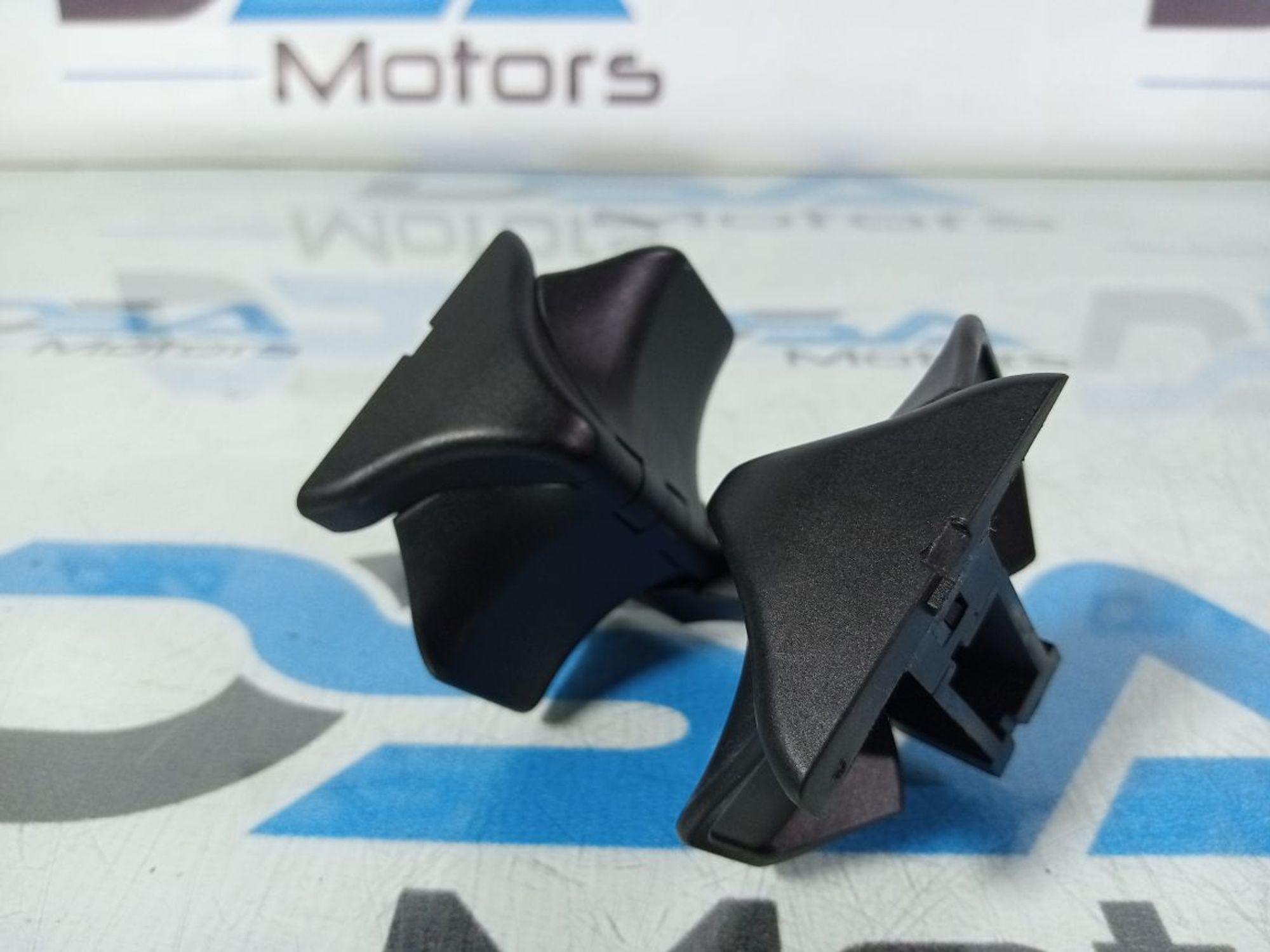 https://gcs.partsauto.market/rn-stockpro.appspot.com/thmbs/userImages/b7628e092085f1f91467af1afb6e7630/part/e77f002e-7904-4af9-922c-09bb48d0955f_1747718104347.jpg