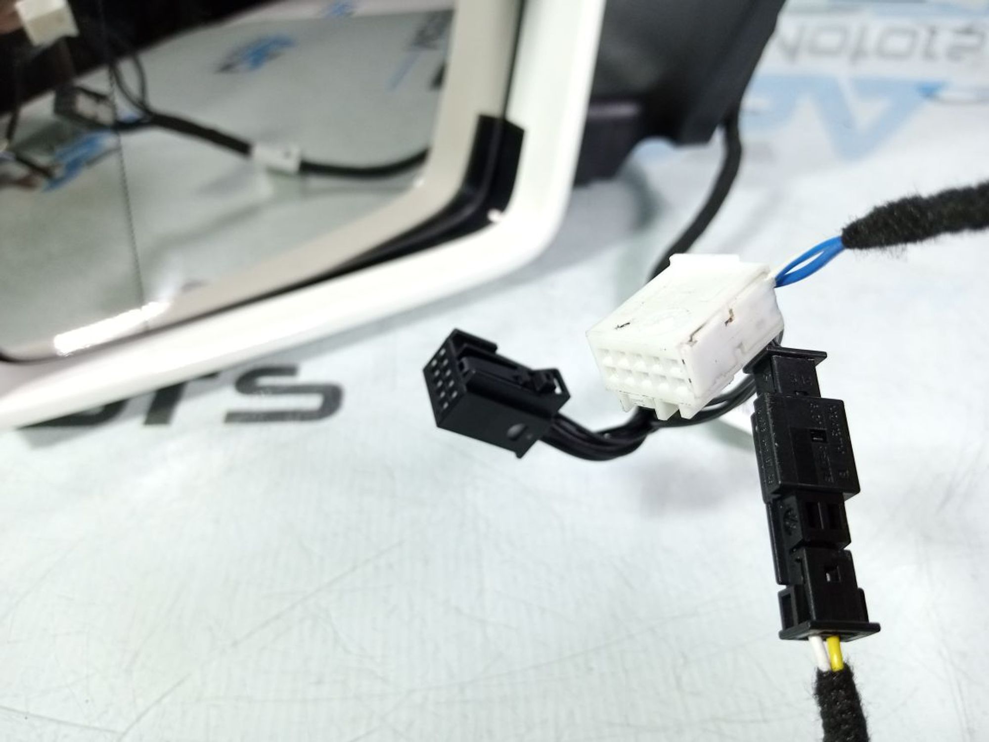 https://gcs.partsauto.market/rn-stockpro.appspot.com/thmbs/userImages/b7628e092085f1f91467af1afb6e7630/part/e8070031-a90b-4699-b019-1a664e98ae79_1745843523478.jpg