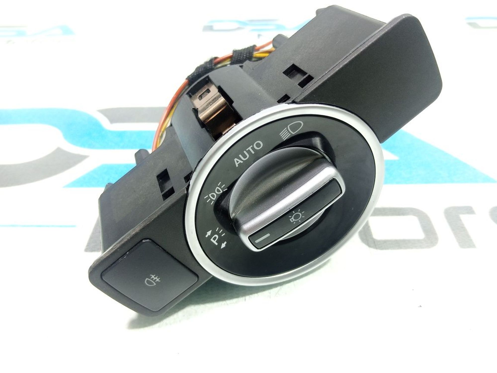 https://gcs.partsauto.market/rn-stockpro.appspot.com/thmbs/userImages/b7628e092085f1f91467af1afb6e7630/part/e927b46b-4926-45ed-bdd1-560d7dea3c3c_1748887790429.jpg