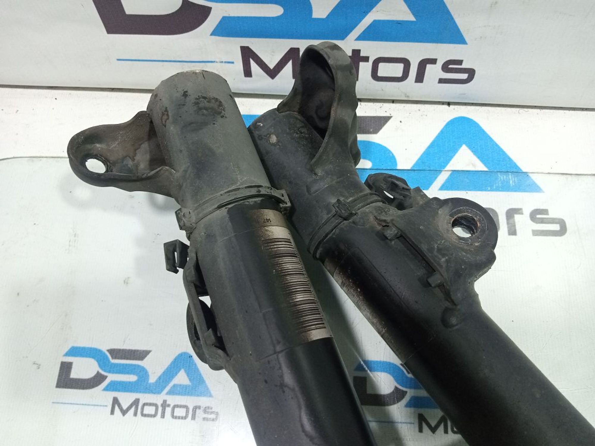 https://gcs.partsauto.market/rn-stockpro.appspot.com/thmbs/userImages/b7628e092085f1f91467af1afb6e7630/part/e94191c9-999f-468b-9c19-a41330ccf559_1748894823657.jpg