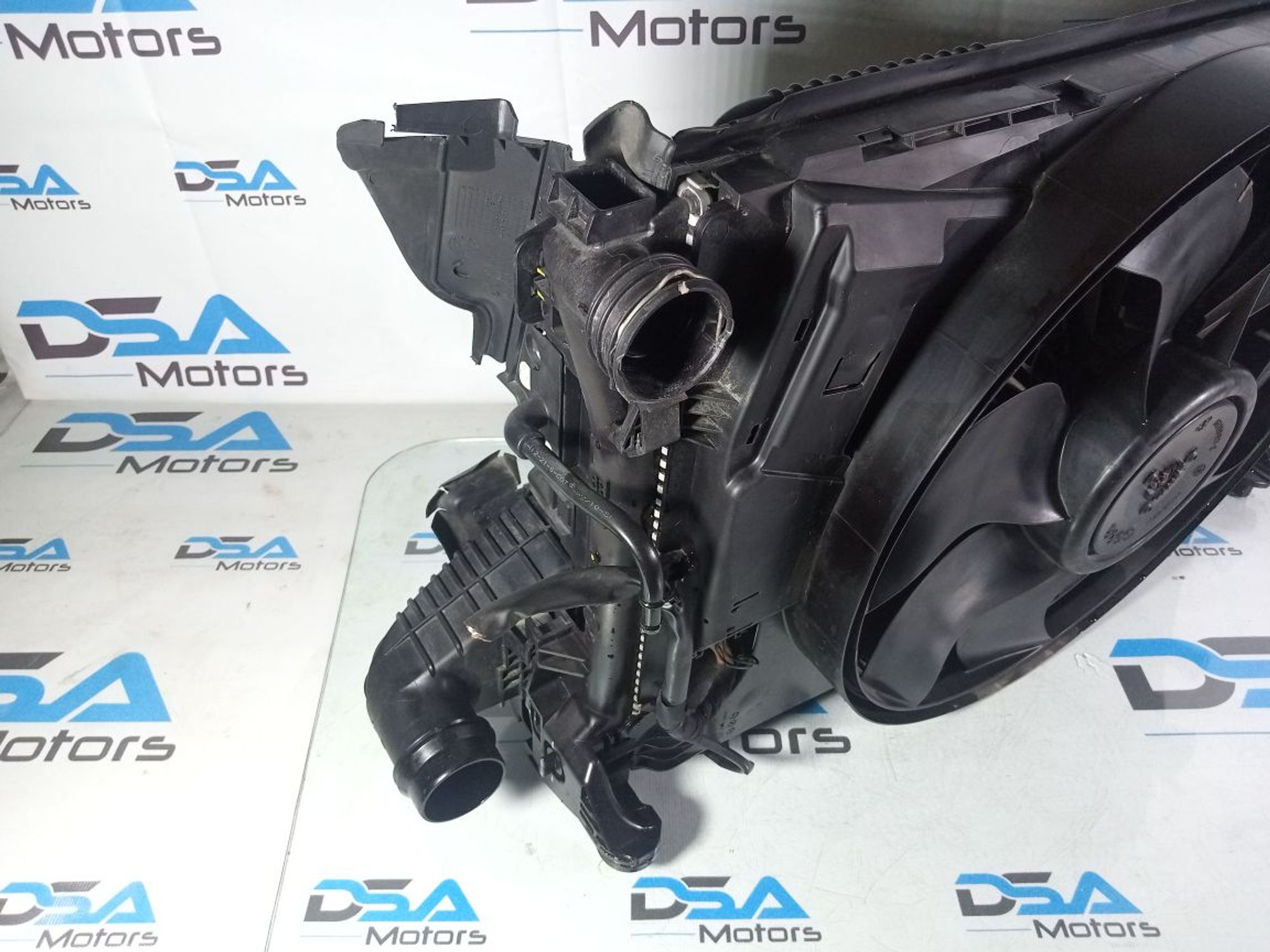 https://gcs.partsauto.market/rn-stockpro.appspot.com/thmbs/userImages/b7628e092085f1f91467af1afb6e7630/part/e9aca2d9-9ed1-4021-918e-cce74d7de445_1747058118645.jpg