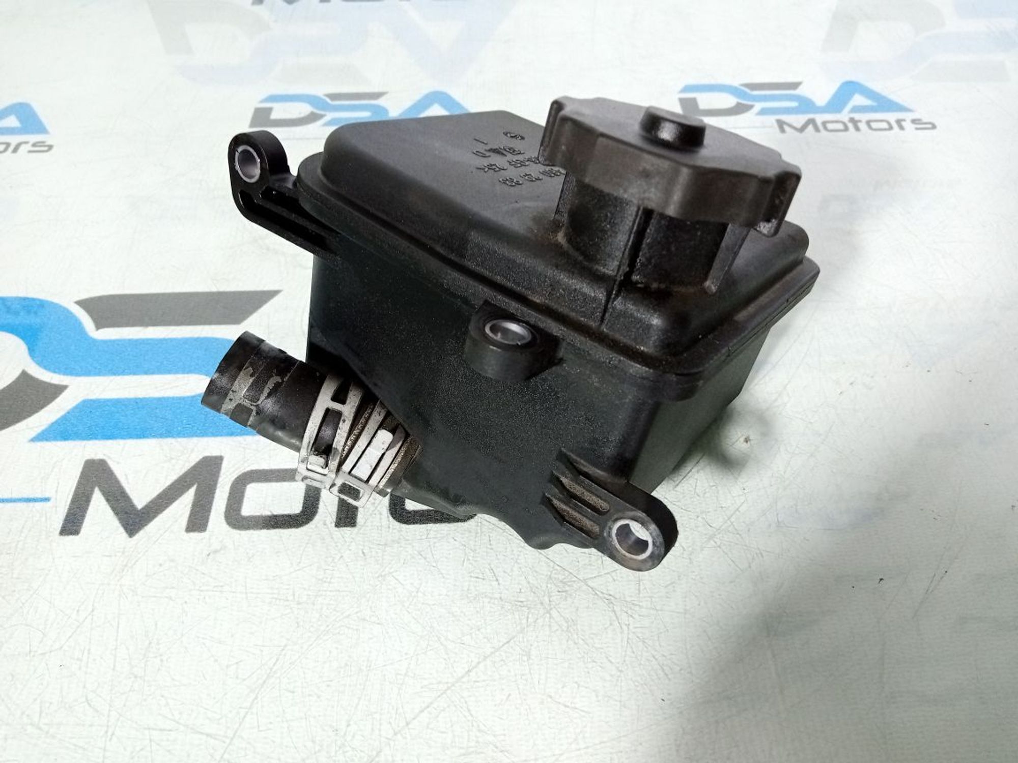 https://gcs.partsauto.market/rn-stockpro.appspot.com/thmbs/userImages/b7628e092085f1f91467af1afb6e7630/part/e9eb5727-8865-45dd-858c-4303afcb6510_1747335722471.jpg
