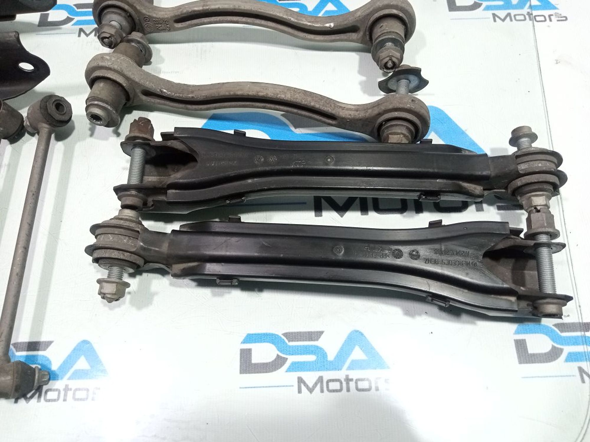 https://gcs.partsauto.market/rn-stockpro.appspot.com/thmbs/userImages/b7628e092085f1f91467af1afb6e7630/part/eb057453-19cd-402a-aa0a-3a8995953a21_1747896491803.jpg