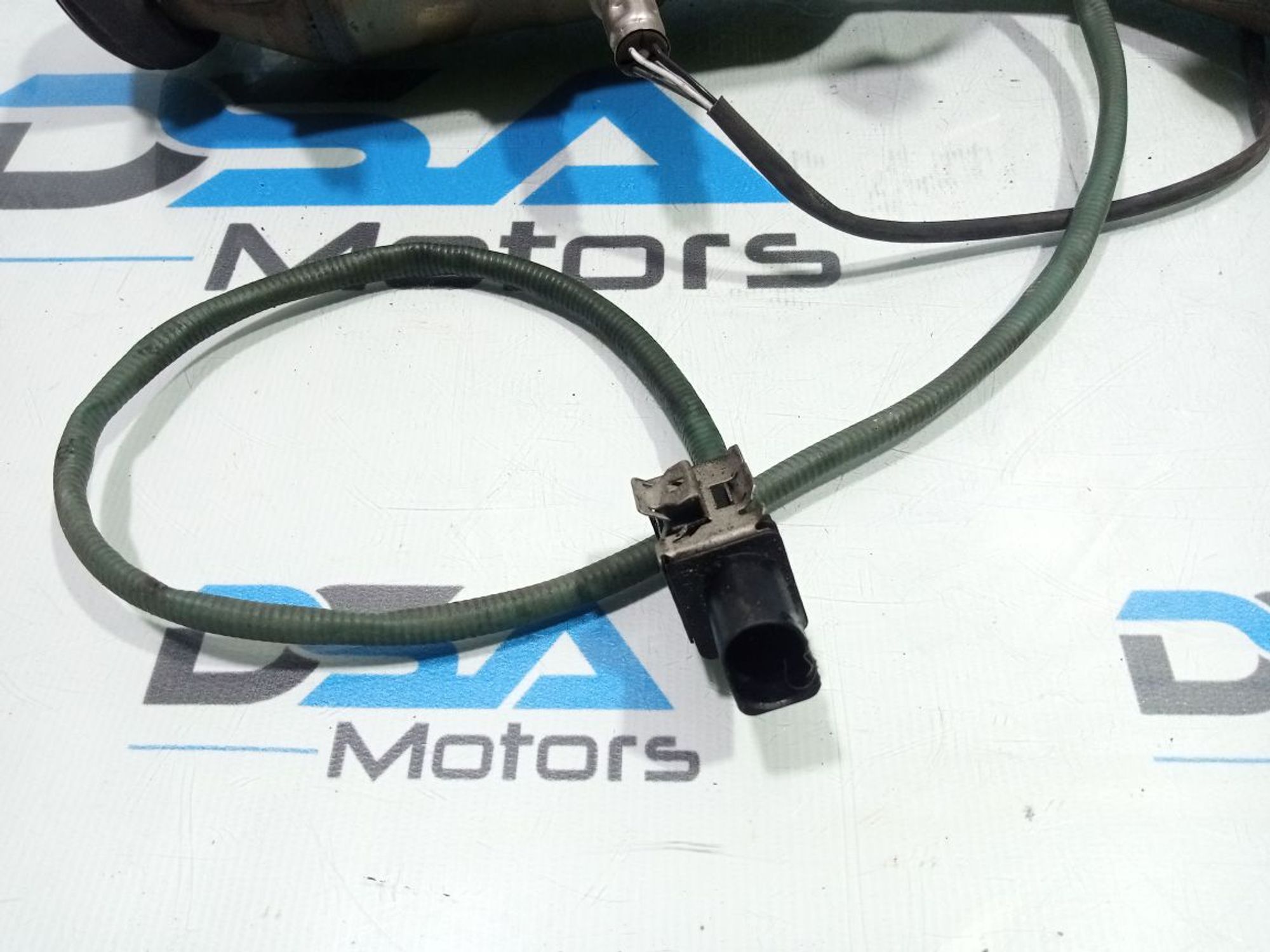 https://gcs.partsauto.market/rn-stockpro.appspot.com/thmbs/userImages/b7628e092085f1f91467af1afb6e7630/part/eb1a4be7-aec6-42d1-821e-e8d71b97536e_1747898588357.jpg