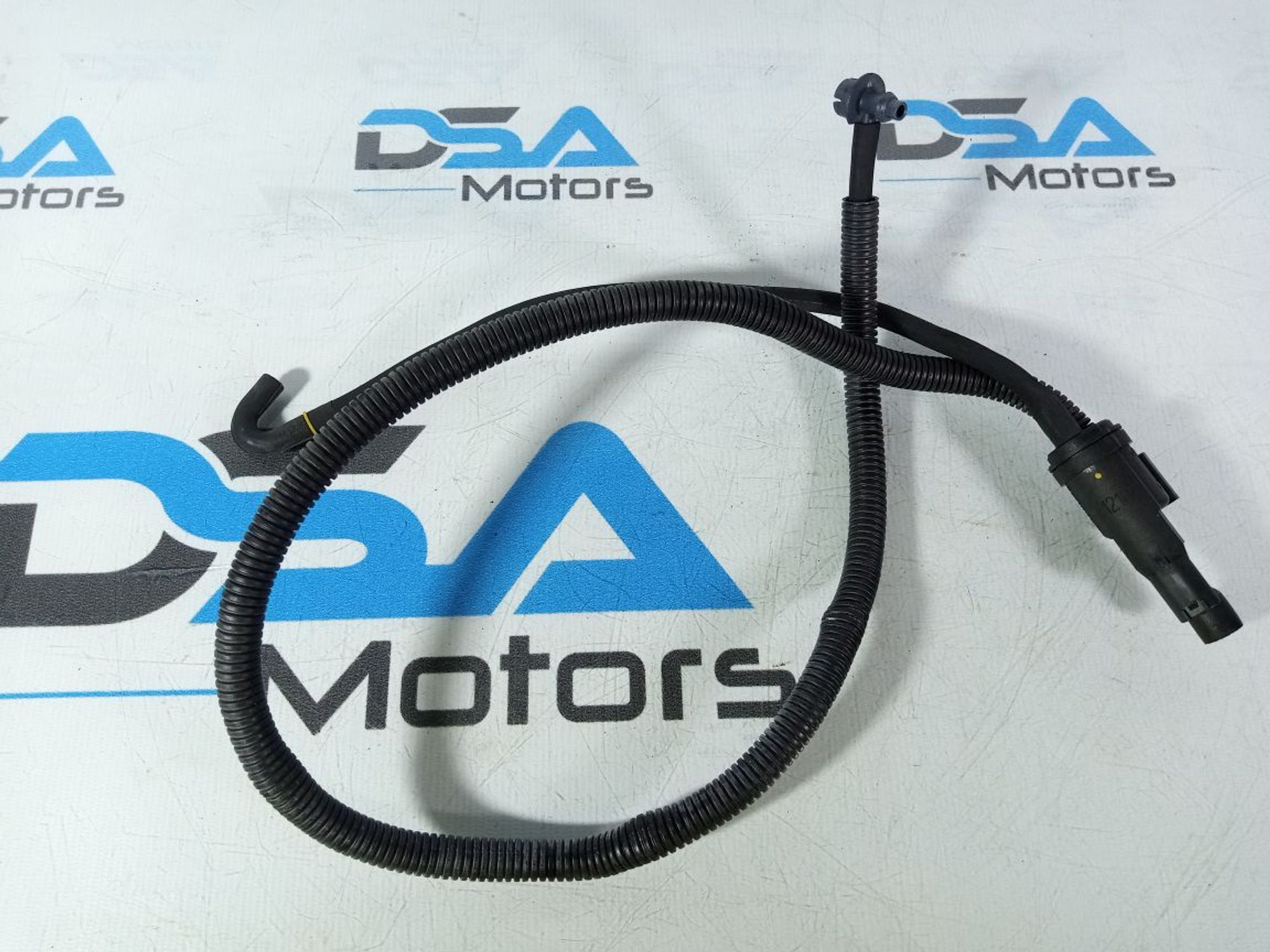 https://gcs.partsauto.market/rn-stockpro.appspot.com/thmbs/userImages/b7628e092085f1f91467af1afb6e7630/part/eb1a830a-db70-41ef-8cc7-57f49b87e392_1746167264650.jpg