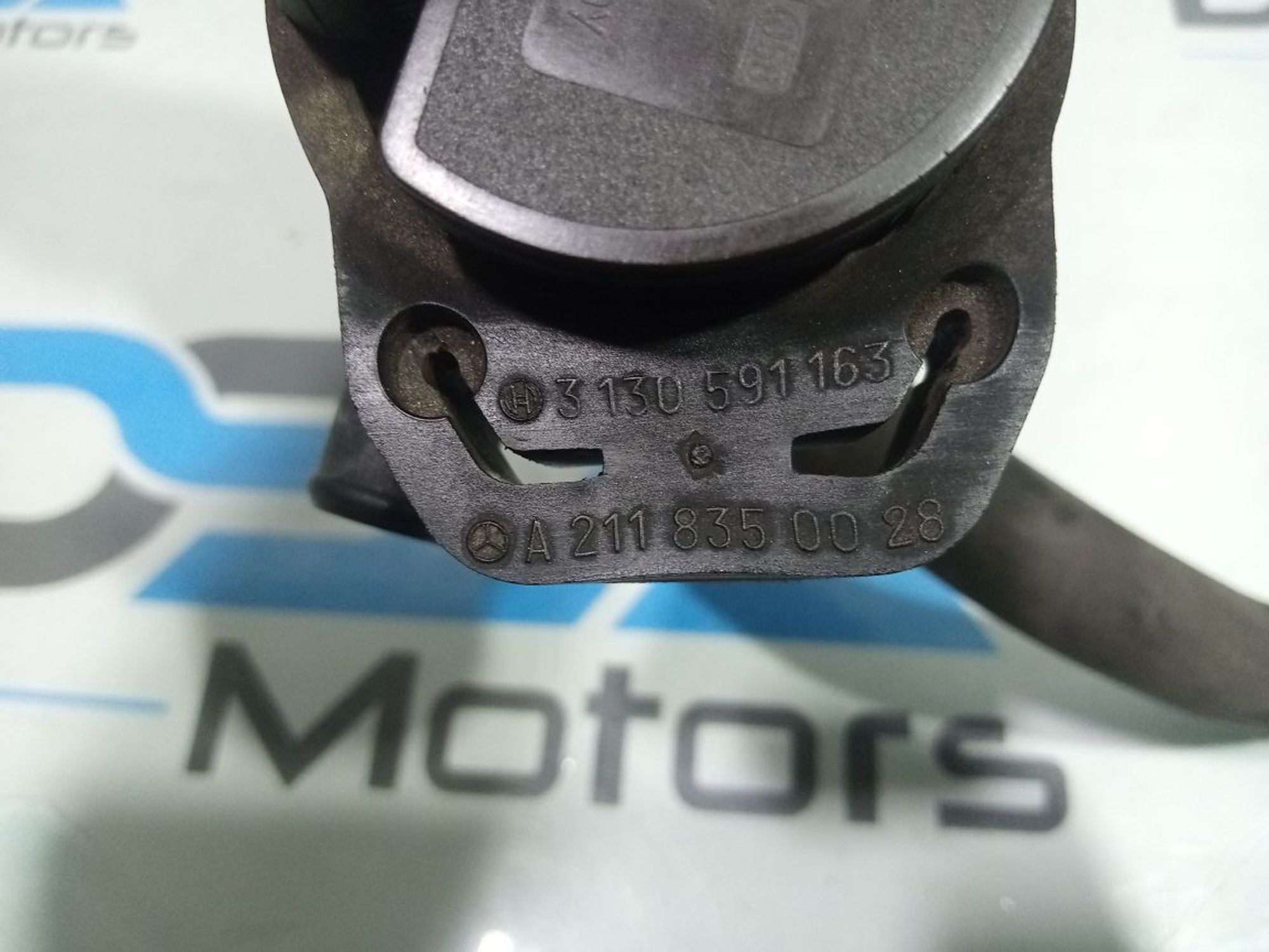 https://gcs.partsauto.market/rn-stockpro.appspot.com/thmbs/userImages/b7628e092085f1f91467af1afb6e7630/part/eb9b5e79-dde4-4a05-b50f-46f95e4e68d2_1748281738887.jpg