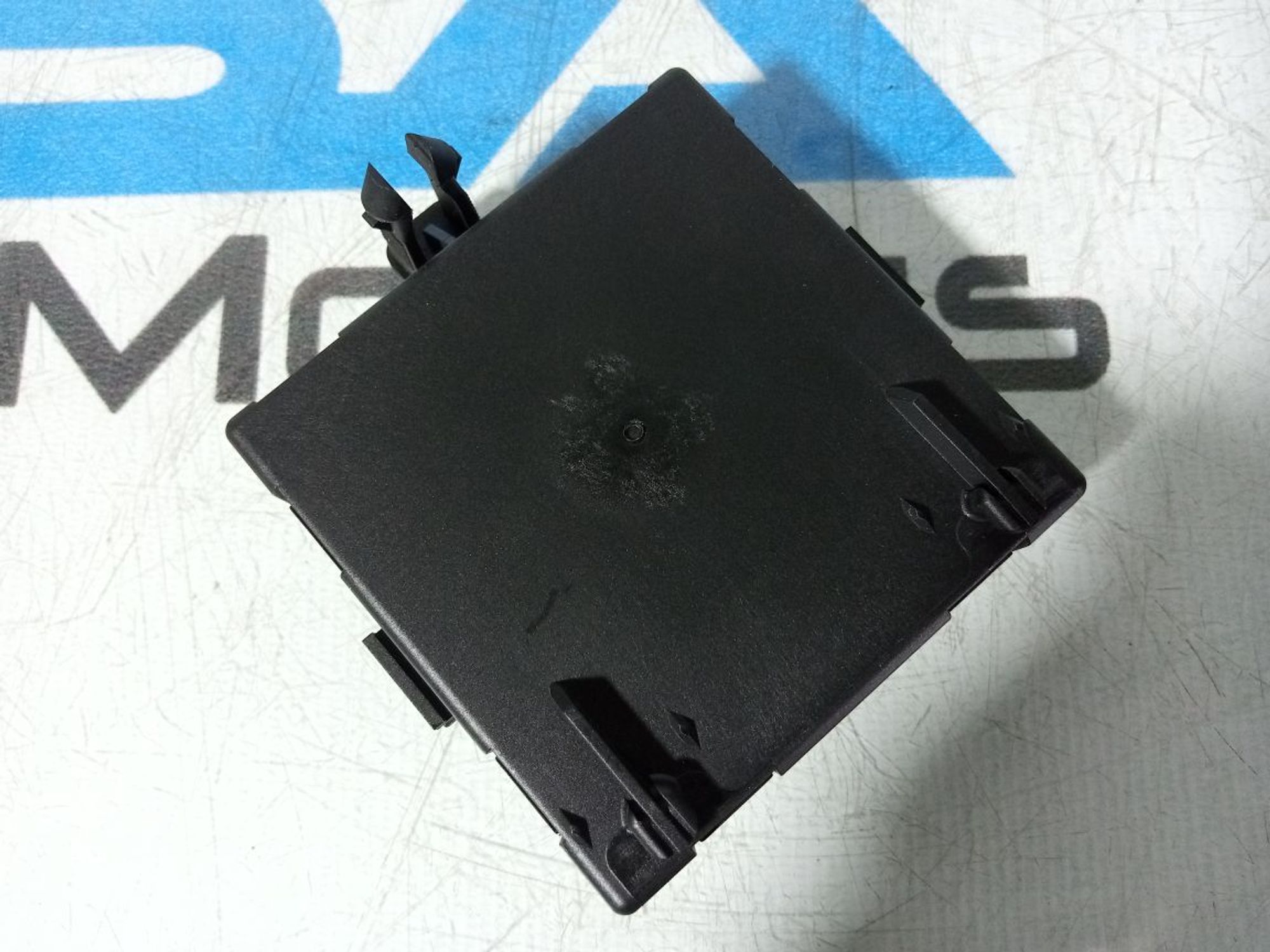 https://gcs.partsauto.market/rn-stockpro.appspot.com/thmbs/userImages/b7628e092085f1f91467af1afb6e7630/part/eba587e9-4907-46ed-a0db-c2ecd3193867_1747628588436.jpg
