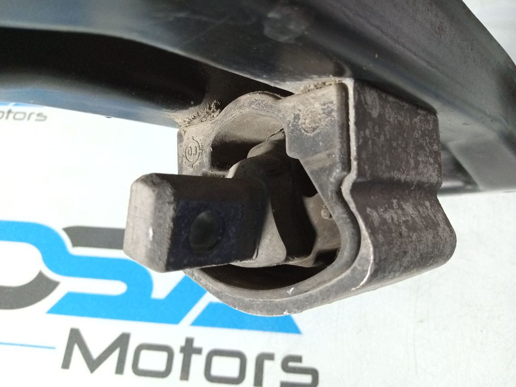 https://gcs.partsauto.market/rn-stockpro.appspot.com/thmbs/userImages/b7628e092085f1f91467af1afb6e7630/part/ecc5dcd3-f606-4007-9c1d-9f8d146b03f9_1745900064852.jpg