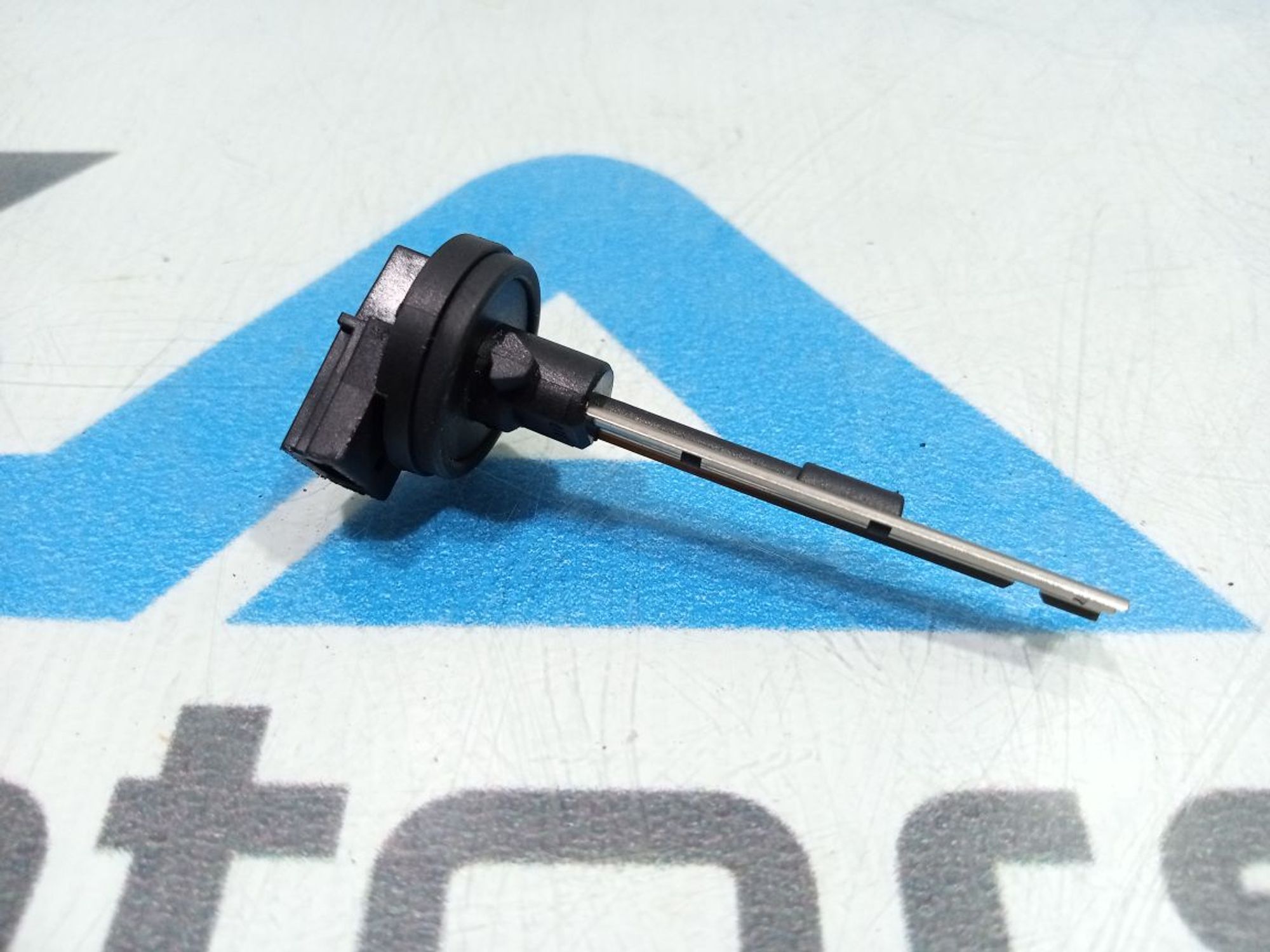 https://gcs.partsauto.market/rn-stockpro.appspot.com/thmbs/userImages/b7628e092085f1f91467af1afb6e7630/part/ed969f94-463a-4f10-9230-6afb4d2c8c45_1748162738888.jpg