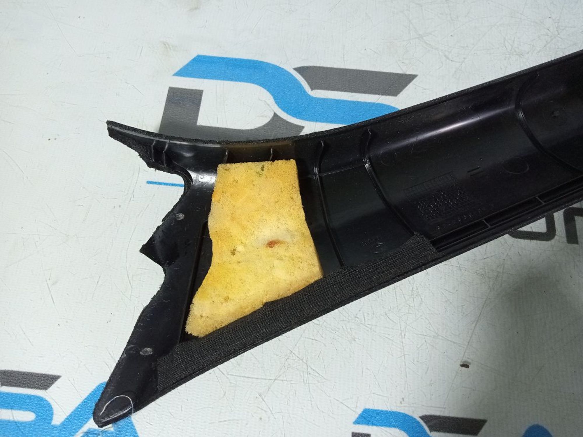 https://gcs.partsauto.market/rn-stockpro.appspot.com/thmbs/userImages/b7628e092085f1f91467af1afb6e7630/part/ee0ebb19-6486-4914-b449-2f08b3ee4532_1747469061541.jpg