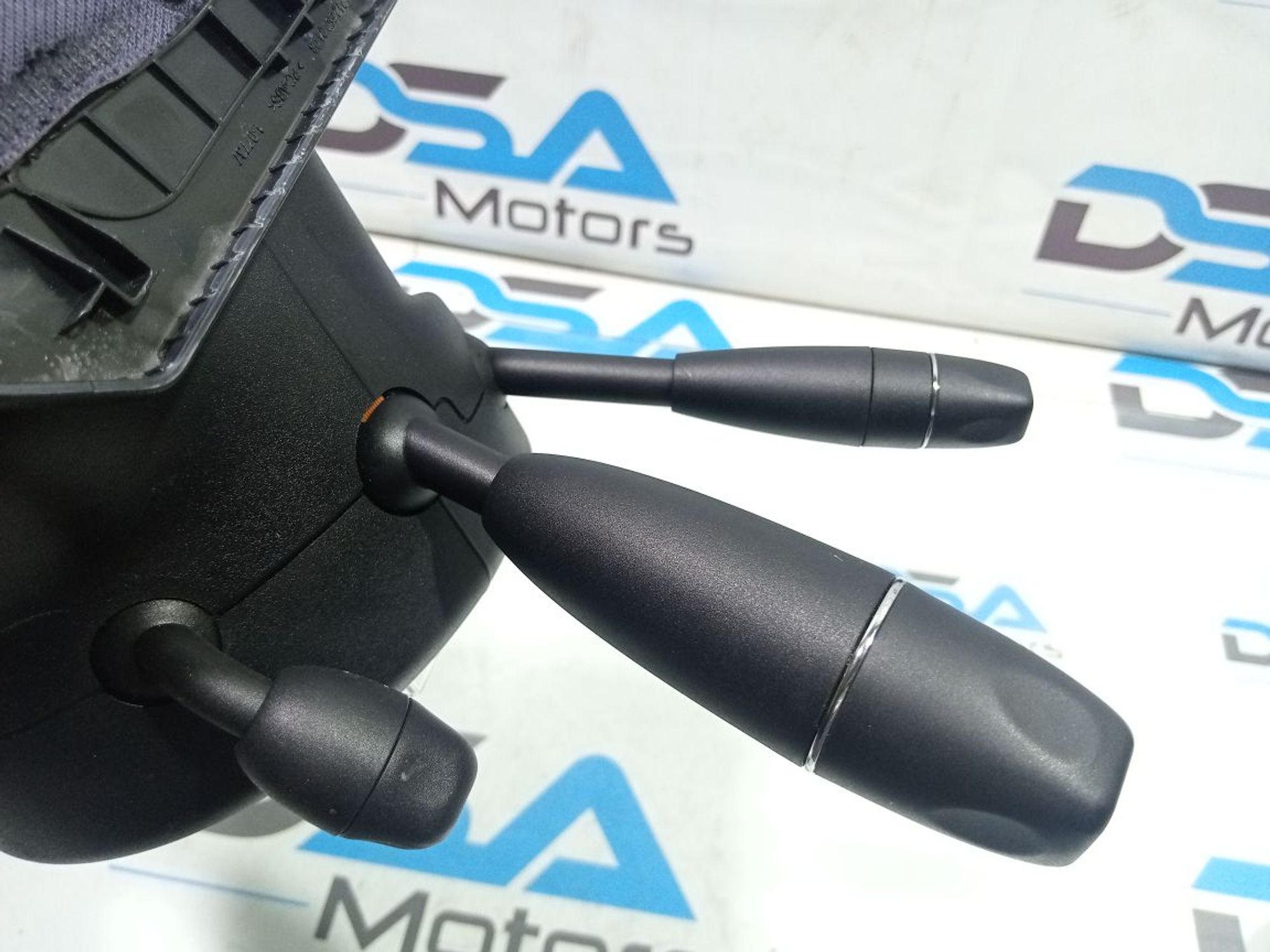https://gcs.partsauto.market/rn-stockpro.appspot.com/thmbs/userImages/b7628e092085f1f91467af1afb6e7630/part/ee27fcba-4729-42a4-91ad-6df5fca51675_1748868905558.jpg