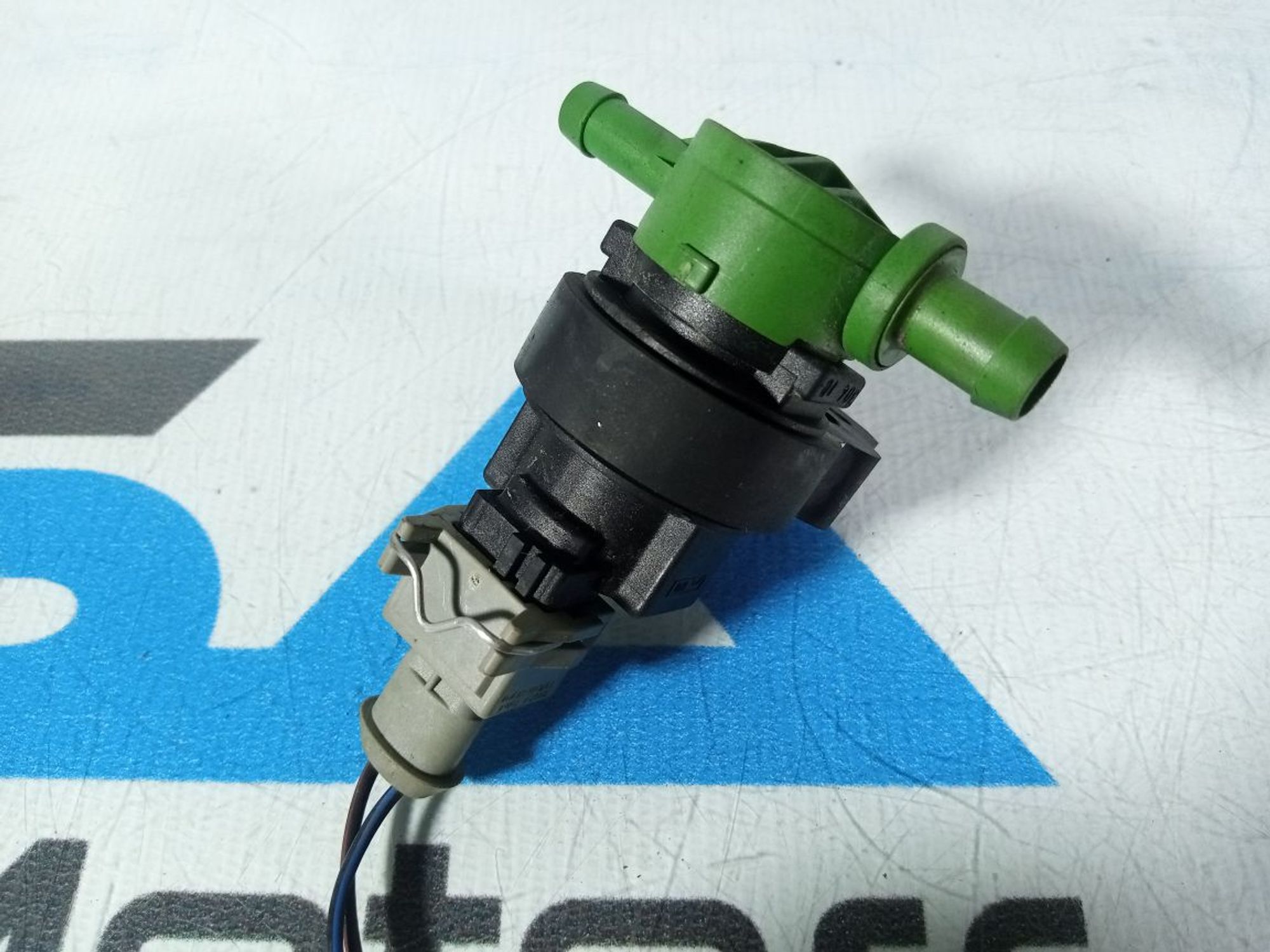 https://gcs.partsauto.market/rn-stockpro.appspot.com/thmbs/userImages/b7628e092085f1f91467af1afb6e7630/part/ee815fb5-997e-4288-a82f-bc84624ee01f_1747023628093.jpg