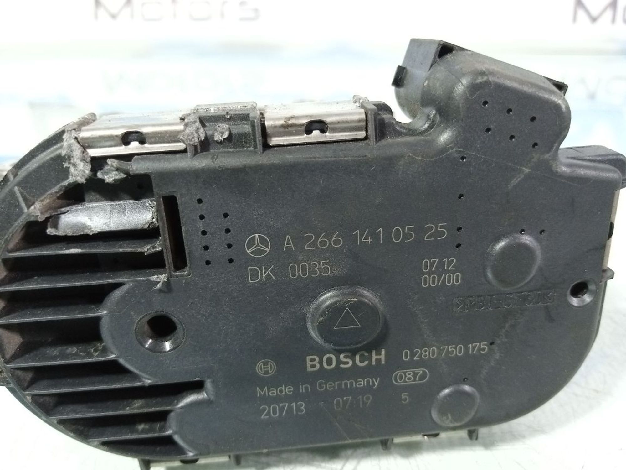 https://gcs.partsauto.market/rn-stockpro.appspot.com/thmbs/userImages/b7628e092085f1f91467af1afb6e7630/part/eeb7536e-e0d9-4569-92d5-a2bd0febfaaf_1747630216923.jpg