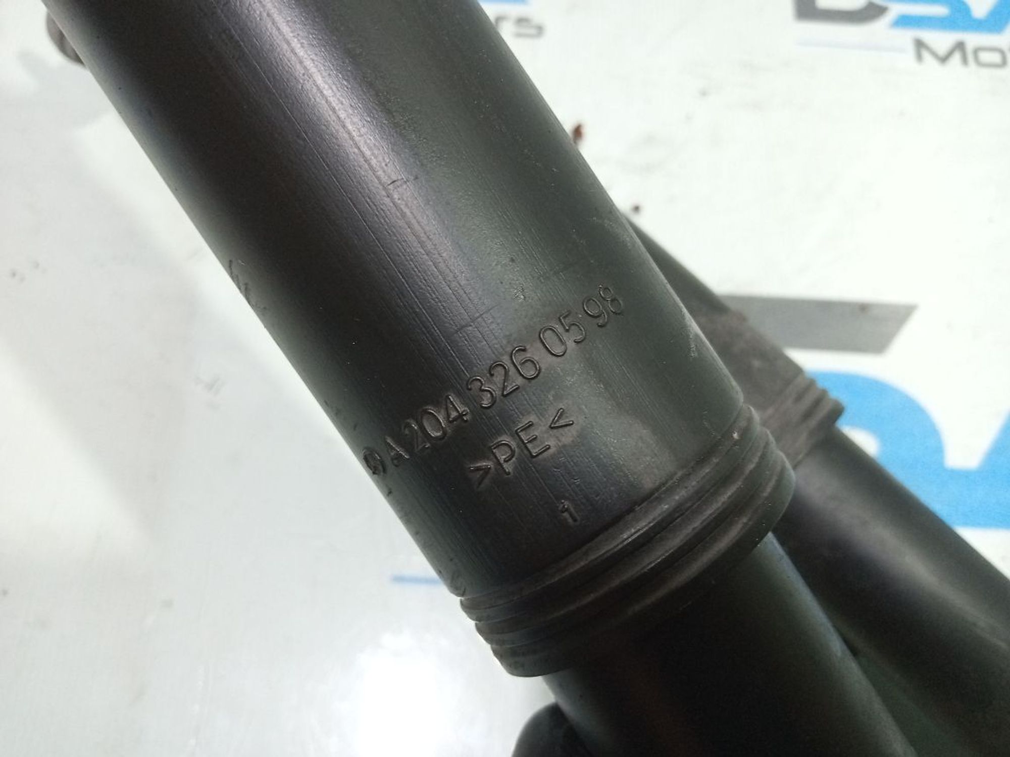 https://gcs.partsauto.market/rn-stockpro.appspot.com/thmbs/userImages/b7628e092085f1f91467af1afb6e7630/part/ef7bf72e-ebf3-410e-9aef-b0f41981b73a_1748615711701.jpg