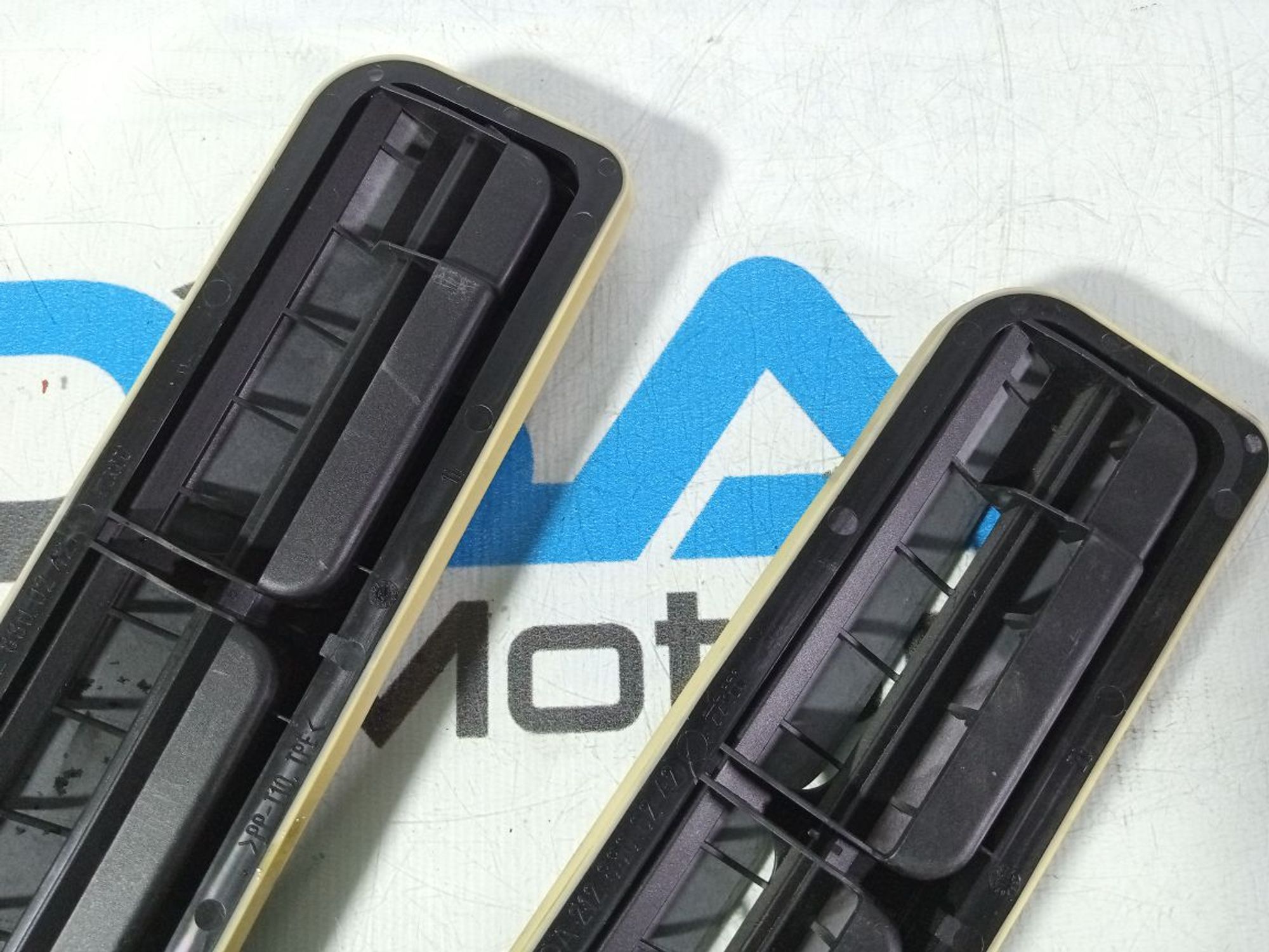 https://gcs.partsauto.market/rn-stockpro.appspot.com/thmbs/userImages/b7628e092085f1f91467af1afb6e7630/part/efb5e014-2bb1-4ee2-a030-cd7f90402f9c_1742646189109.jpg