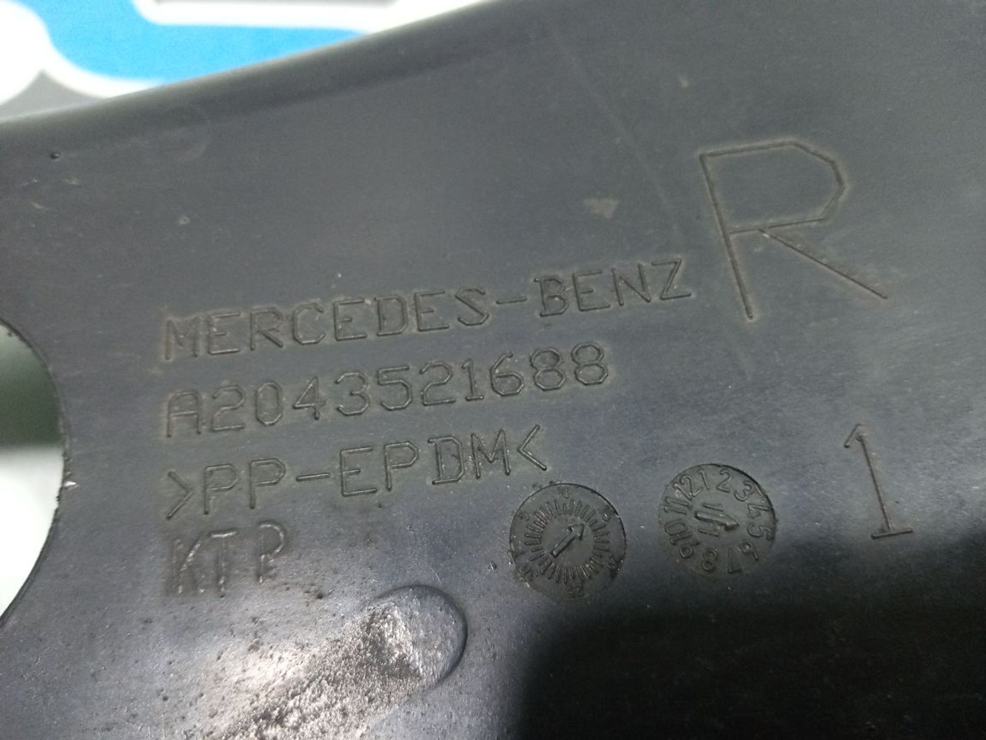 https://gcs.partsauto.market/rn-stockpro.appspot.com/thmbs/userImages/b7628e092085f1f91467af1afb6e7630/part/f00d01cf-f6fd-42ad-8075-7685db721c21_1748613798671.jpg