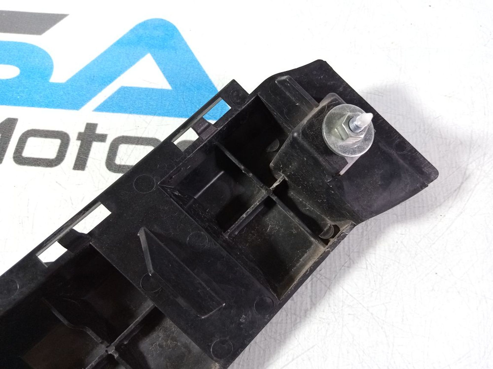 https://gcs.partsauto.market/rn-stockpro.appspot.com/thmbs/userImages/b7628e092085f1f91467af1afb6e7630/part/f2035485-3413-4fa9-8da6-b9eca87f4583_1747027256709.jpg