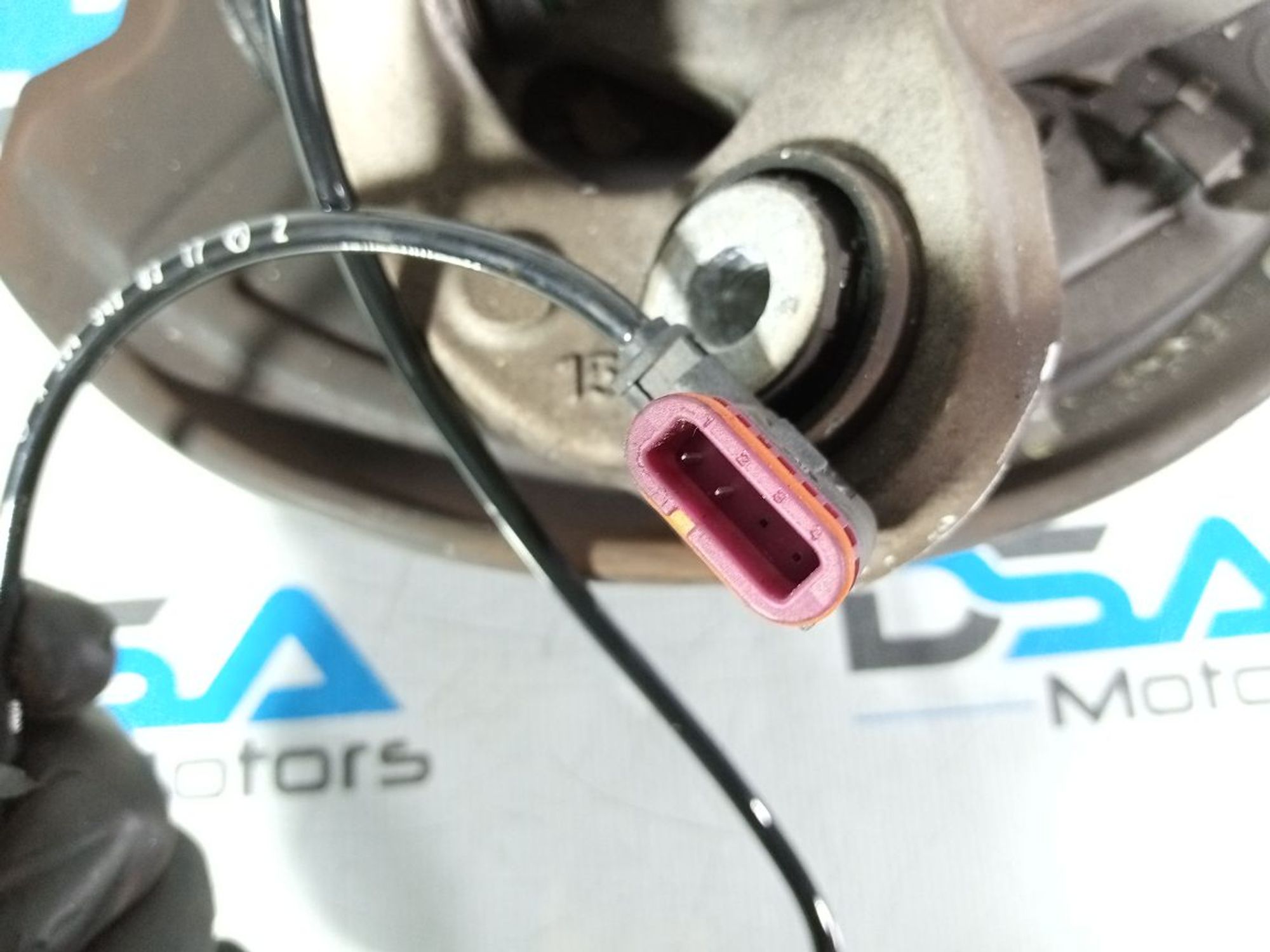https://gcs.partsauto.market/rn-stockpro.appspot.com/thmbs/userImages/b7628e092085f1f91467af1afb6e7630/part/f27ac316-25fd-40f9-8170-7d29cead4975_1747114648938.jpg