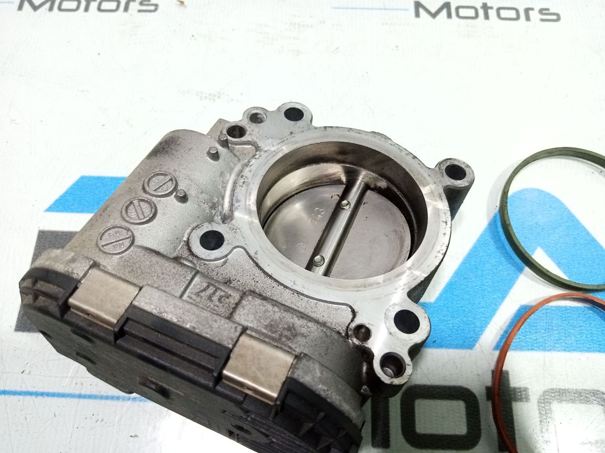 https://gcs.partsauto.market/rn-stockpro.appspot.com/thmbs/userImages/b7628e092085f1f91467af1afb6e7630/part/f357386e-6a1a-4e75-82bc-961a4a2a6a16_1748866623833.jpg