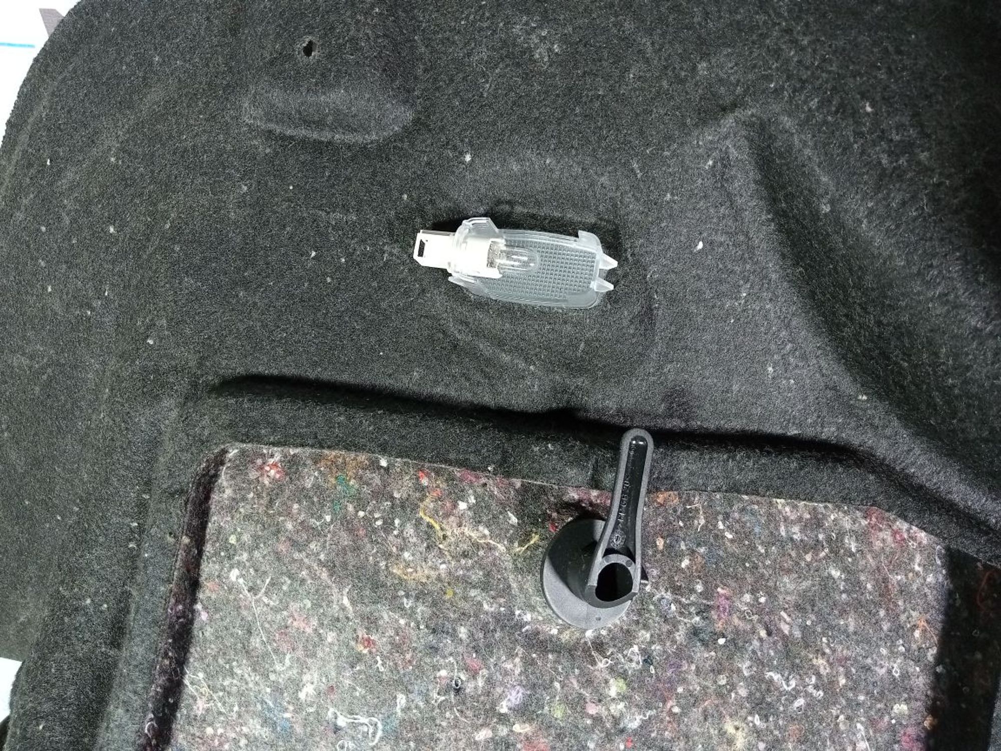 https://gcs.partsauto.market/rn-stockpro.appspot.com/thmbs/userImages/b7628e092085f1f91467af1afb6e7630/part/f368b054-fdff-431a-afbd-73295fed2451_1746002709481.jpg