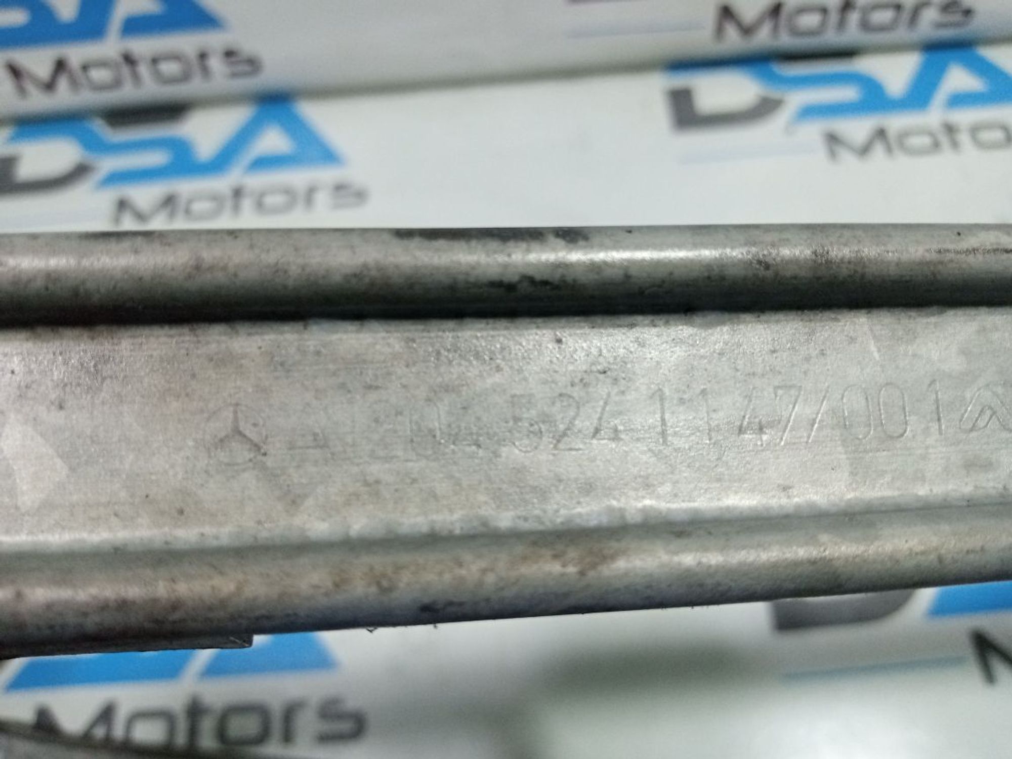 https://gcs.partsauto.market/rn-stockpro.appspot.com/thmbs/userImages/b7628e092085f1f91467af1afb6e7630/part/f3f53a3e-ec1f-4c56-9126-85ecedb24650_1747896367403.jpg