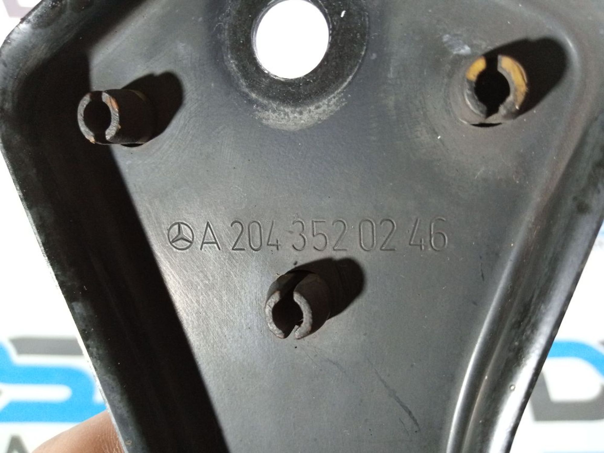 https://gcs.partsauto.market/rn-stockpro.appspot.com/thmbs/userImages/b7628e092085f1f91467af1afb6e7630/part/f42e7fcc-b299-4e3e-afb1-e33eb9253000_1747212593232.jpg