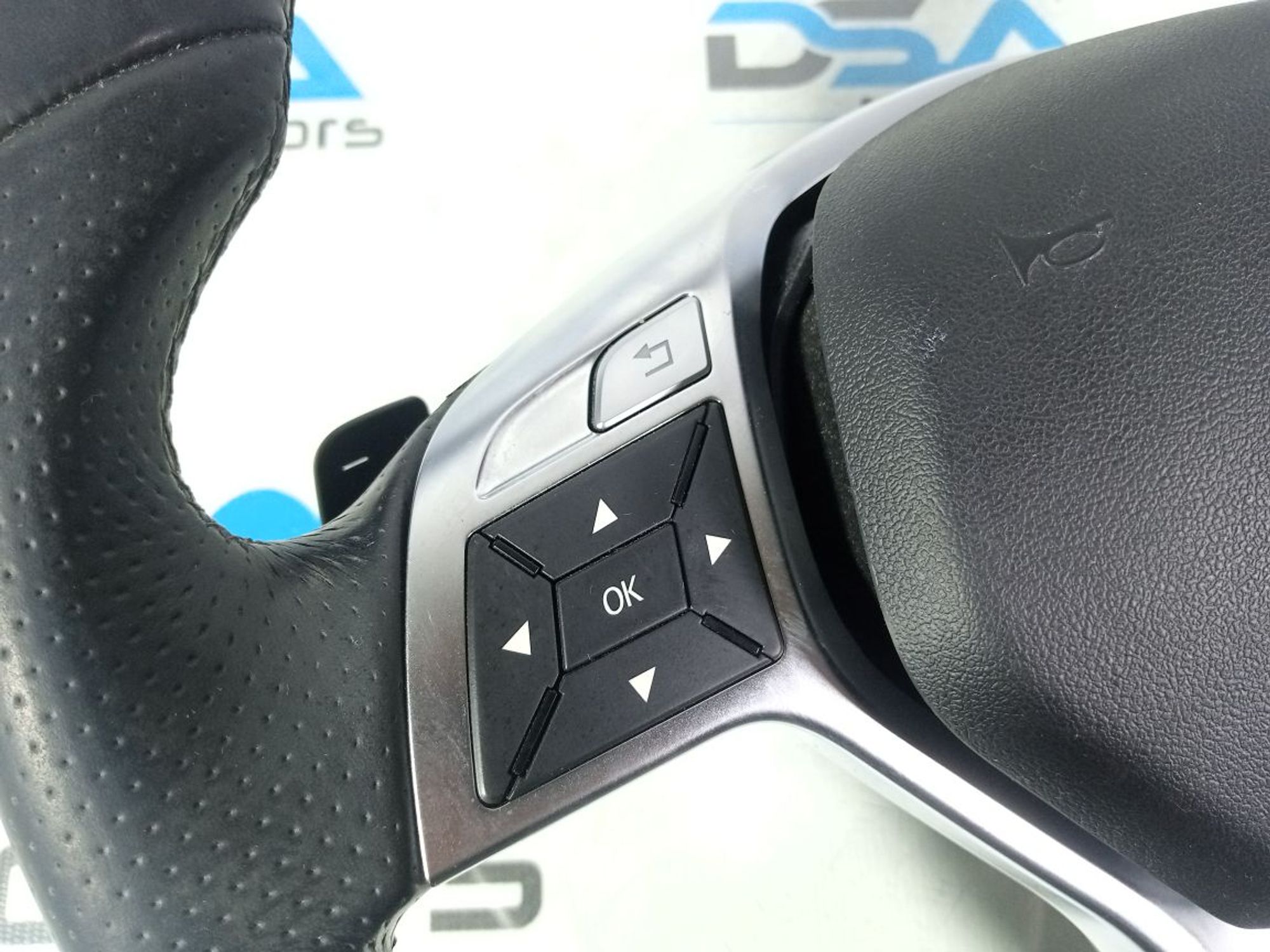 https://gcs.partsauto.market/rn-stockpro.appspot.com/thmbs/userImages/b7628e092085f1f91467af1afb6e7630/part/f53e85dd-fe3a-4e2e-b54e-c56929301db3_1742220204992.jpg