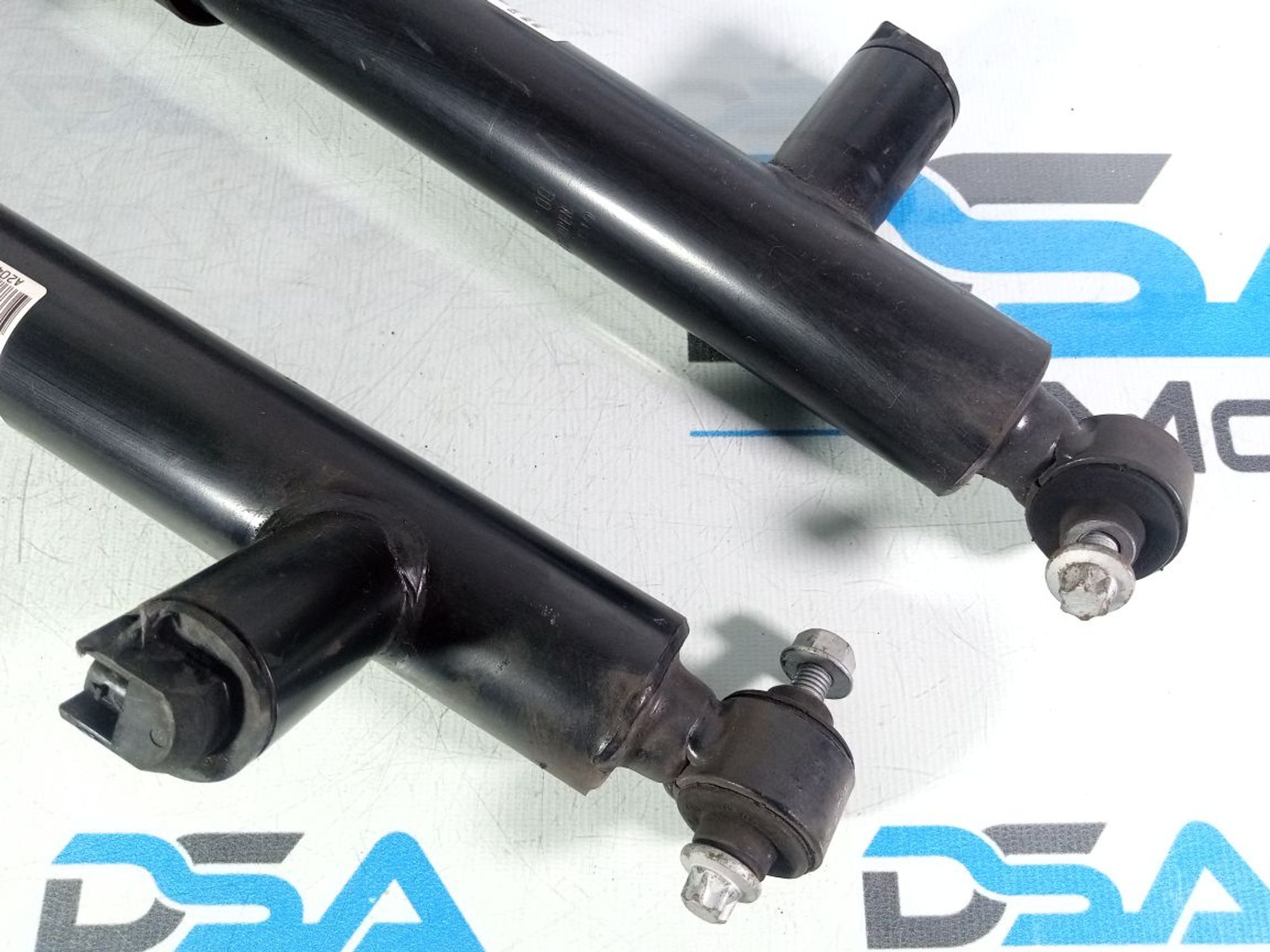 https://gcs.partsauto.market/rn-stockpro.appspot.com/thmbs/userImages/b7628e092085f1f91467af1afb6e7630/part/f6c343f7-a9f4-4d16-8cce-d2e74356eb9e_1747058501104.jpg