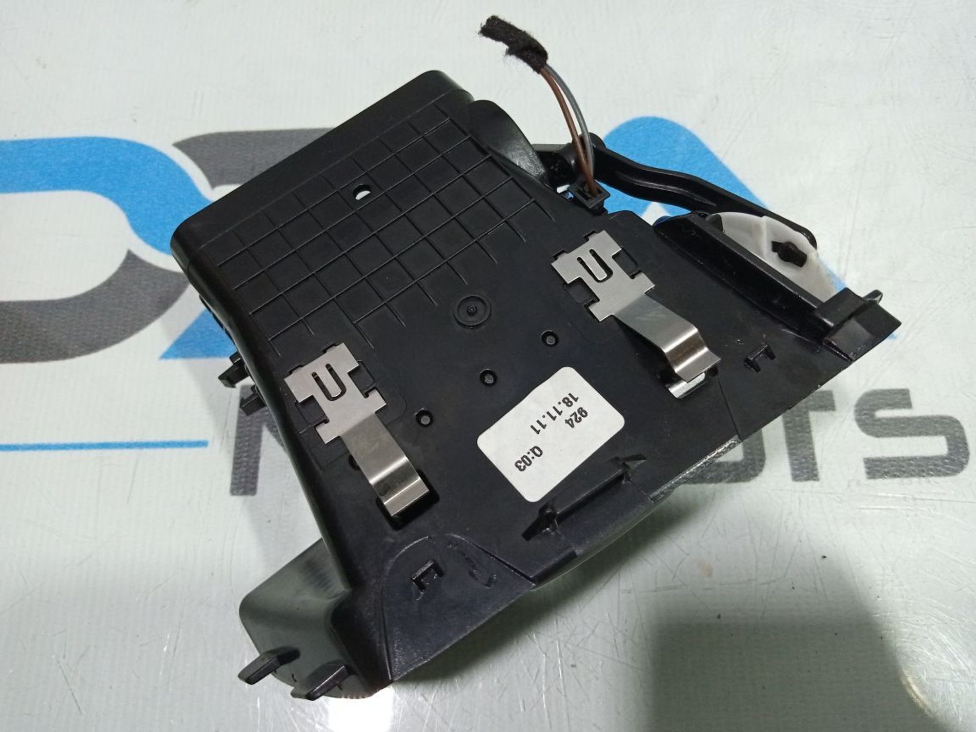 https://gcs.partsauto.market/rn-stockpro.appspot.com/thmbs/userImages/b7628e092085f1f91467af1afb6e7630/part/f72a60ec-0682-4fef-bdba-d6757e29ba30_1748161602333.jpg