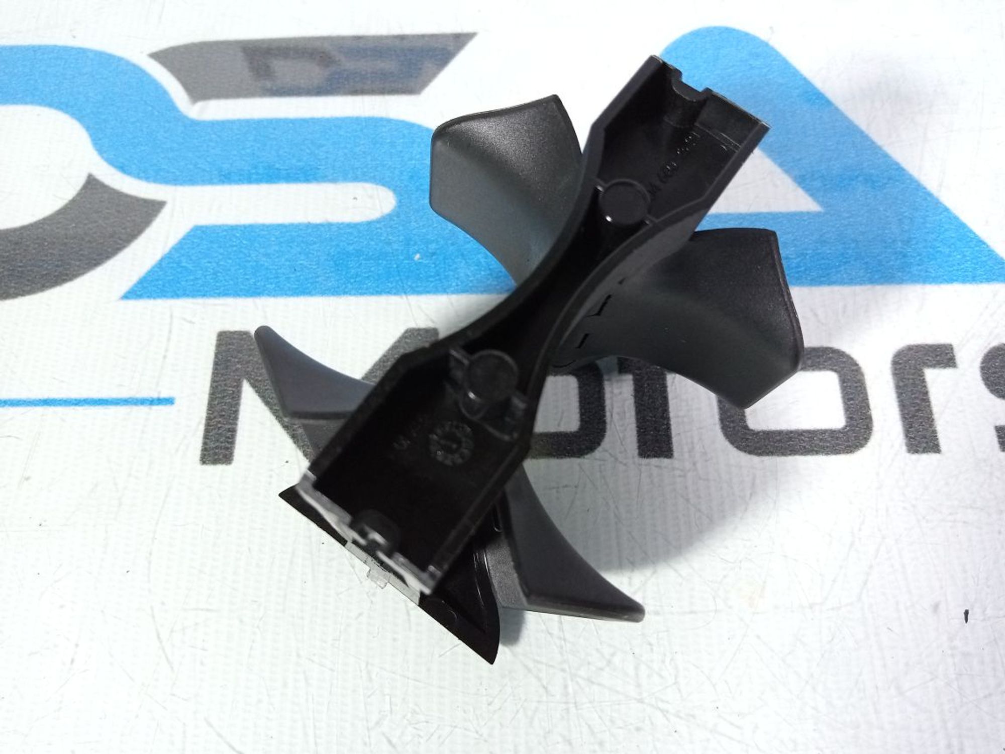 https://gcs.partsauto.market/rn-stockpro.appspot.com/thmbs/userImages/b7628e092085f1f91467af1afb6e7630/part/f81d371d-8f41-4907-a550-cd550deb839b_1746001831474.jpg