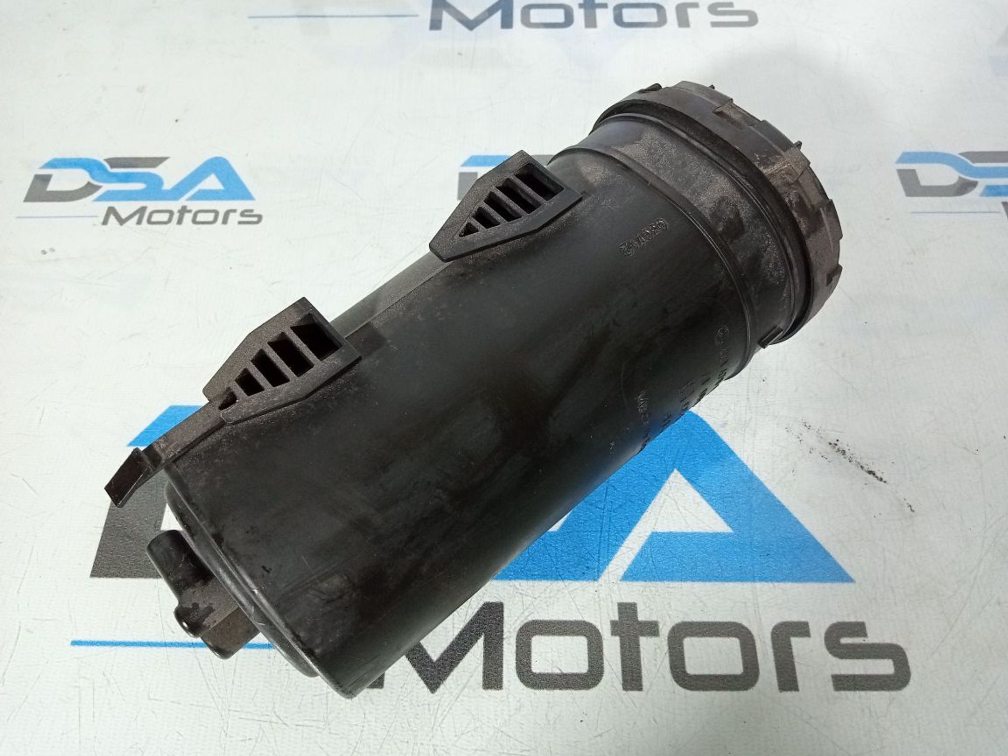 https://gcs.partsauto.market/rn-stockpro.appspot.com/thmbs/userImages/b7628e092085f1f91467af1afb6e7630/part/f8ff4e22-2478-4269-a7de-8e43591940f8_1747336554113.jpg