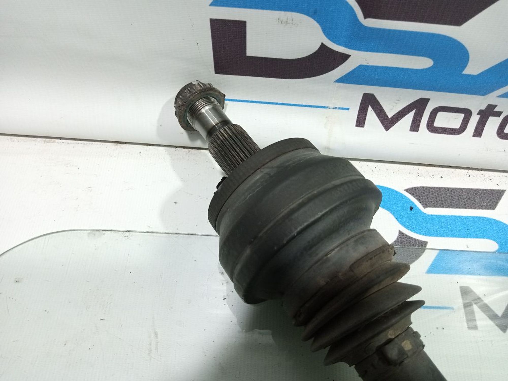 https://gcs.partsauto.market/rn-stockpro.appspot.com/thmbs/userImages/b7628e092085f1f91467af1afb6e7630/part/fa57dbd6-d190-47f3-b3c1-a2b0d0ae92d2_1748615805533.jpg