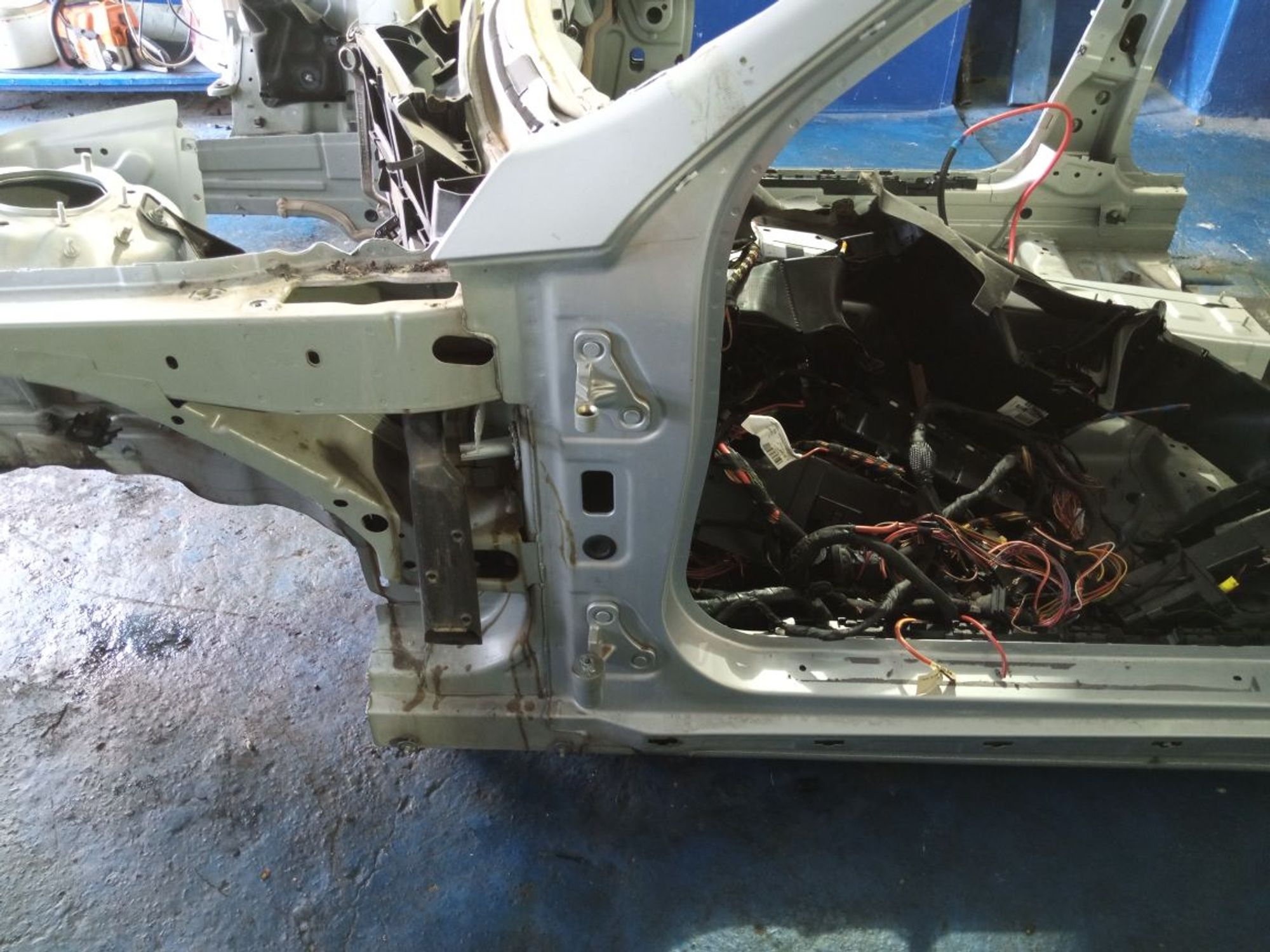 https://gcs.partsauto.market/rn-stockpro.appspot.com/thmbs/userImages/b7628e092085f1f91467af1afb6e7630/part/fa5b9b88-4585-4d6d-8b10-5f19cd58f25c_1747740781417.jpg