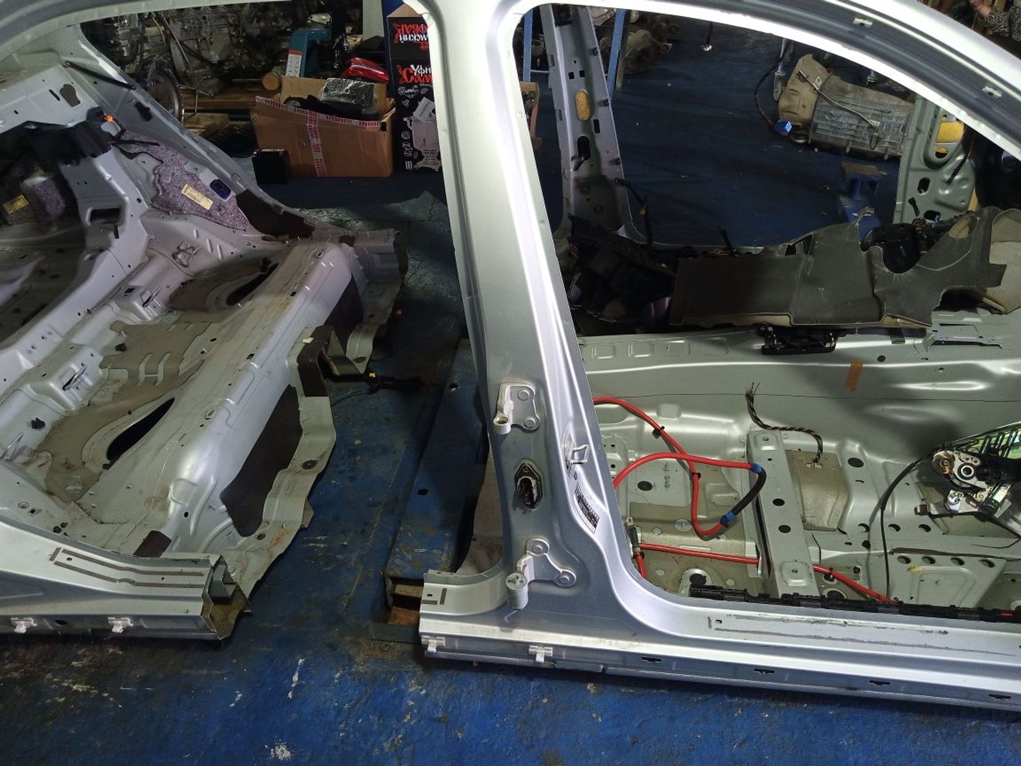 https://gcs.partsauto.market/rn-stockpro.appspot.com/thmbs/userImages/b7628e092085f1f91467af1afb6e7630/part/fa98417a-bbb5-44c9-823c-8f49c0a4e64b_1747740812678.jpg