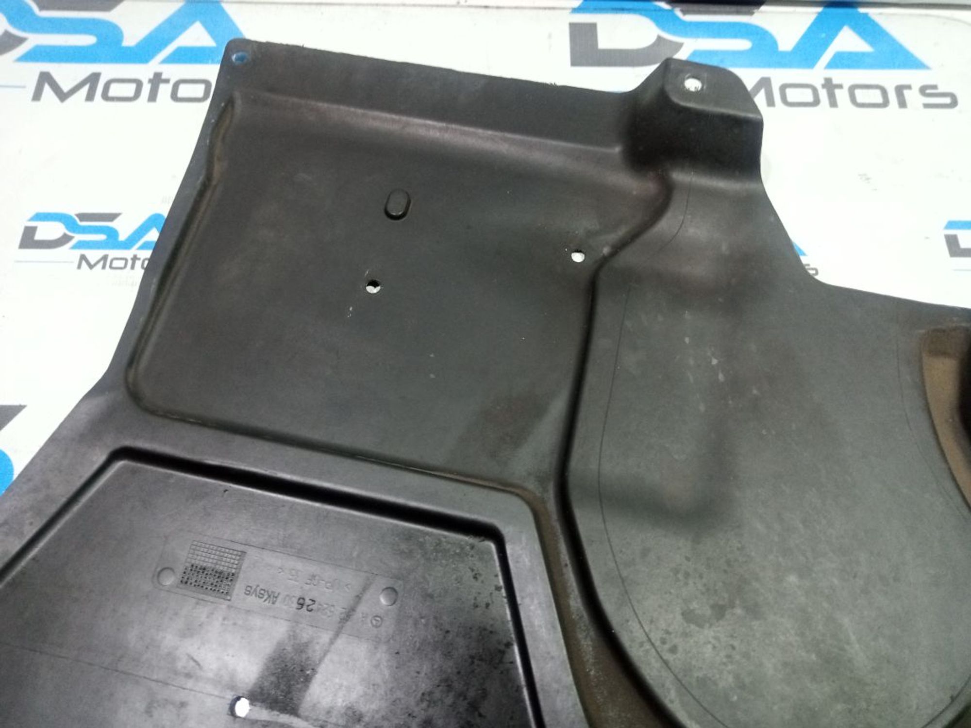 https://gcs.partsauto.market/rn-stockpro.appspot.com/thmbs/userImages/b7628e092085f1f91467af1afb6e7630/part/fba93a02-9476-4e8a-a544-7770101329e0_1747897130200.jpg