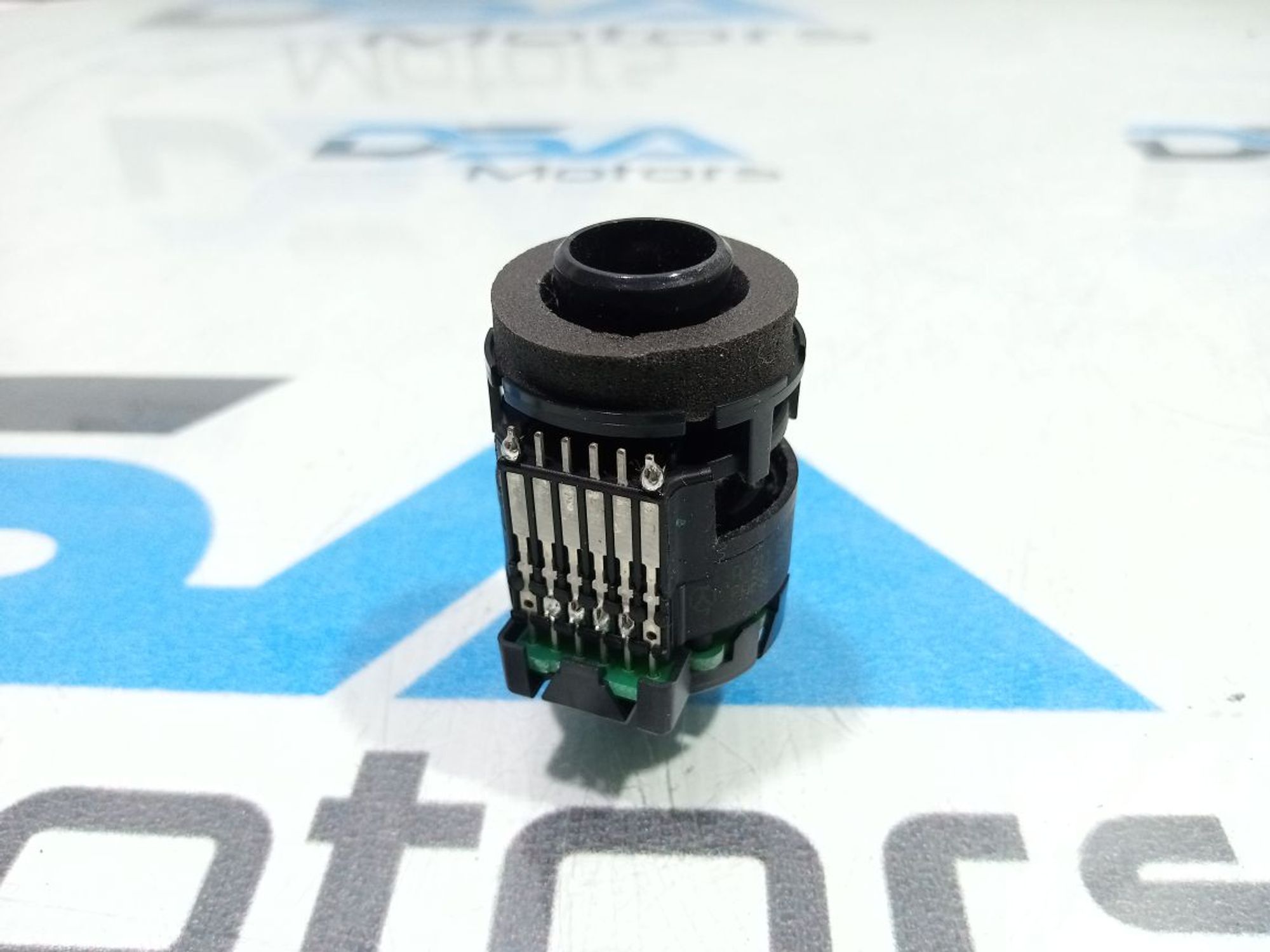 https://gcs.partsauto.market/rn-stockpro.appspot.com/thmbs/userImages/b7628e092085f1f91467af1afb6e7630/part/fbc4d1be-fff1-4c37-a303-bdf4602a3177_1748279013718.jpg