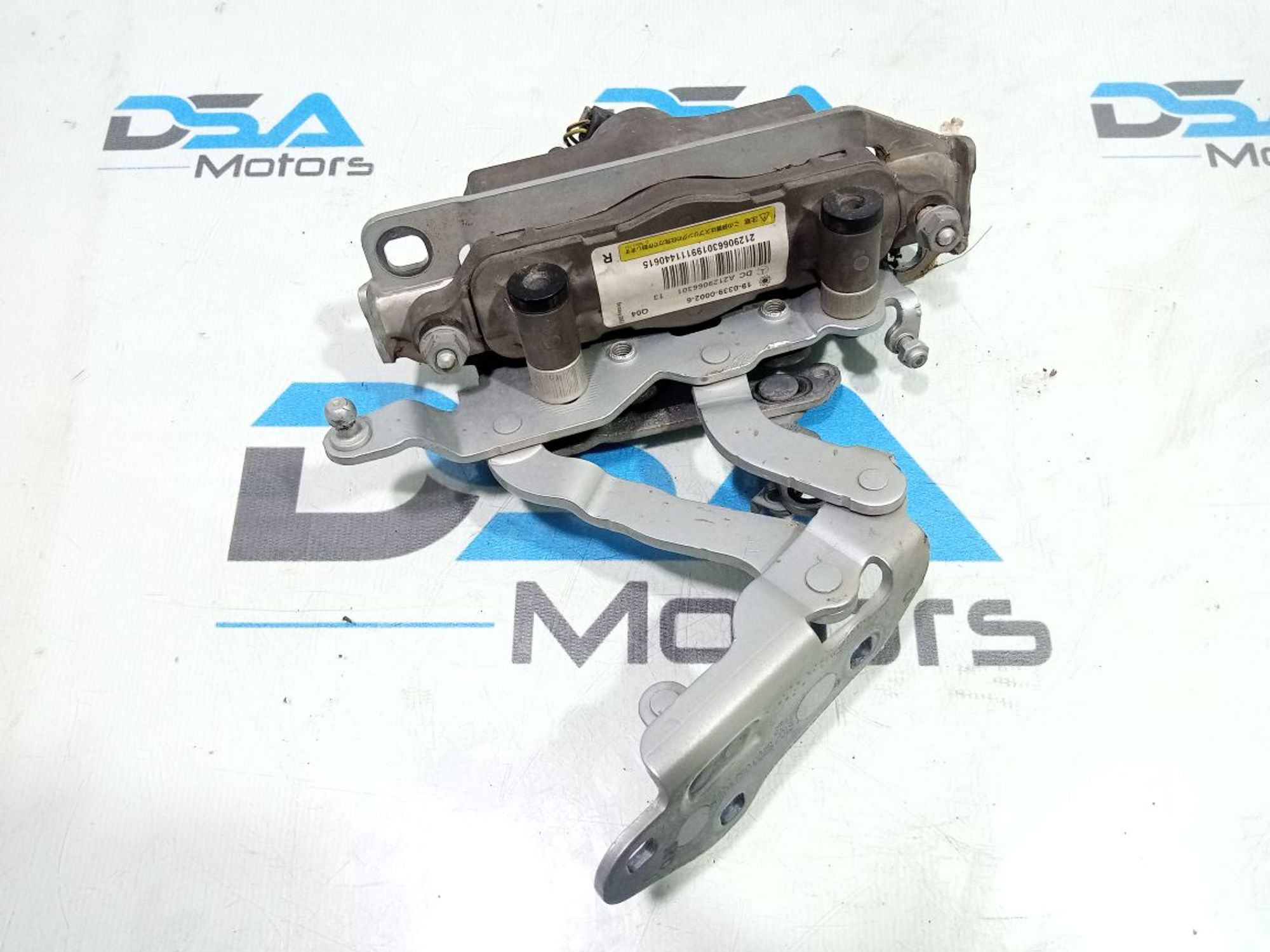 https://gcs.partsauto.market/rn-stockpro.appspot.com/thmbs/userImages/b7628e092085f1f91467af1afb6e7630/part/fc243199-da9d-4199-a47f-0b9a6dc4acdd_1748891185410.jpg