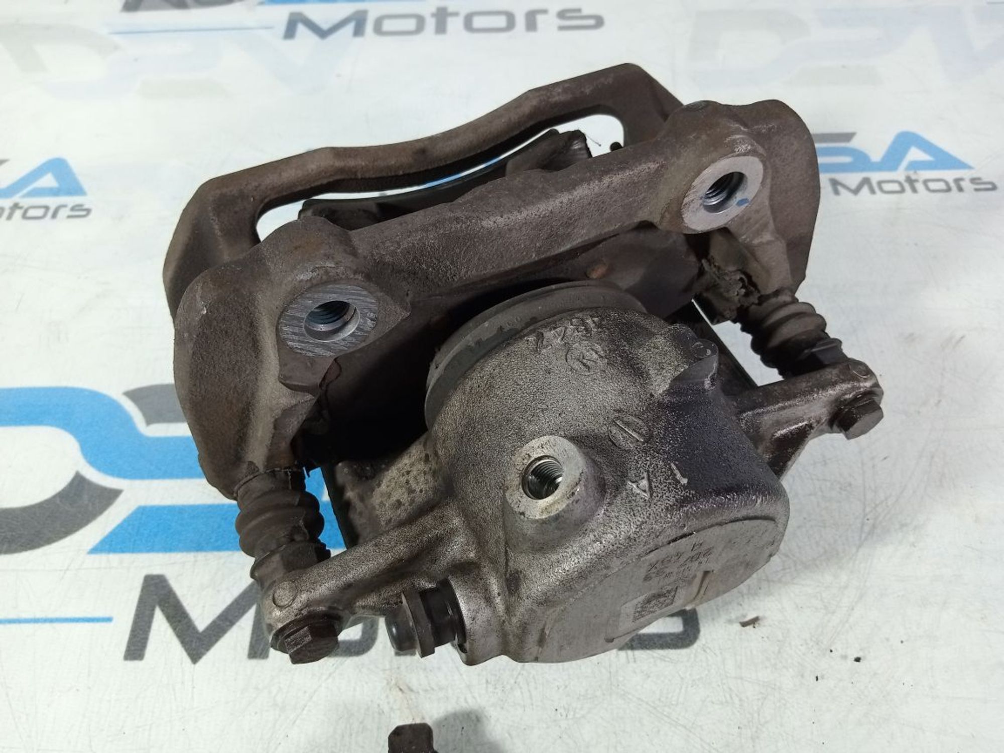 https://gcs.partsauto.market/rn-stockpro.appspot.com/thmbs/userImages/b7628e092085f1f91467af1afb6e7630/part/fd039b7b-6f20-4e9e-bdd4-640dbb4cc3cf_1744287913474.jpg