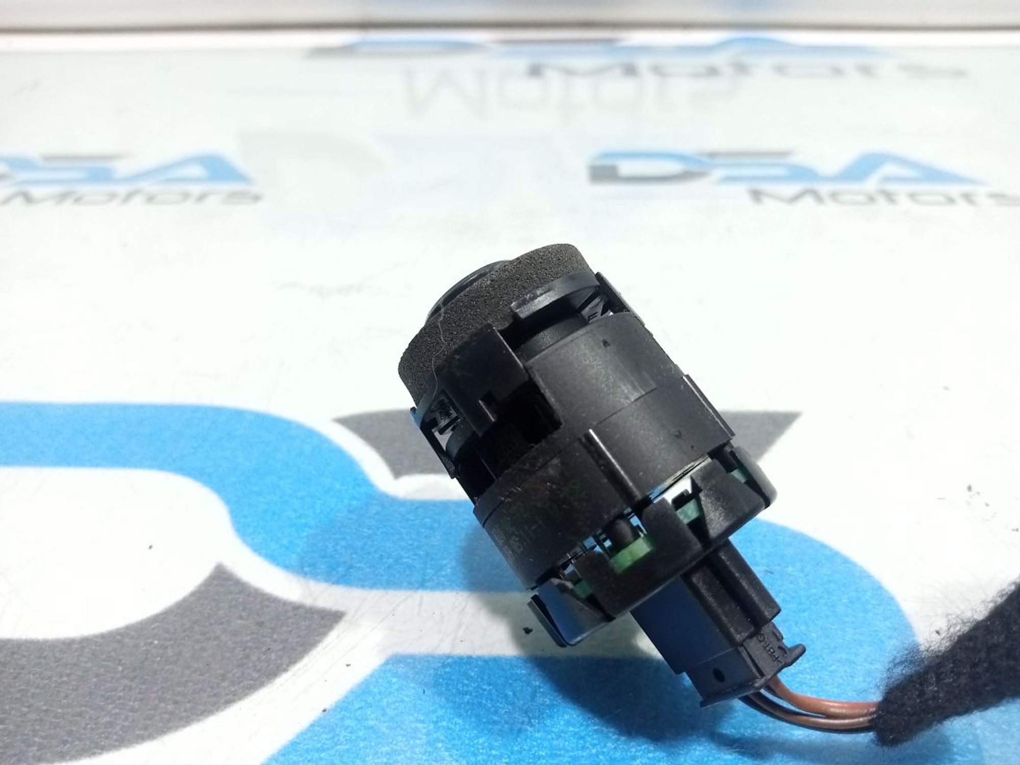https://gcs.partsauto.market/rn-stockpro.appspot.com/thmbs/userImages/b7628e092085f1f91467af1afb6e7630/part/fd6d3947-5513-483e-bcda-a2cedc896095_1748887982688.jpg
